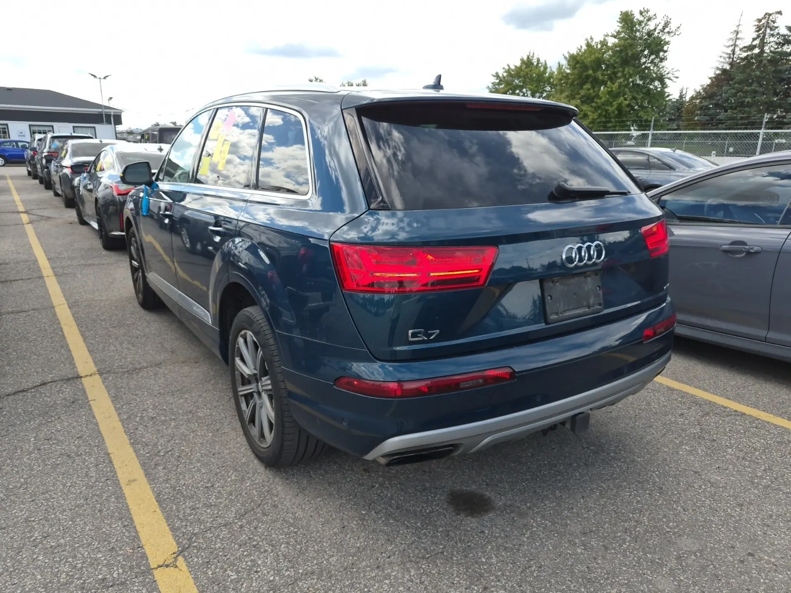 Driver Rear 3/4 Photo