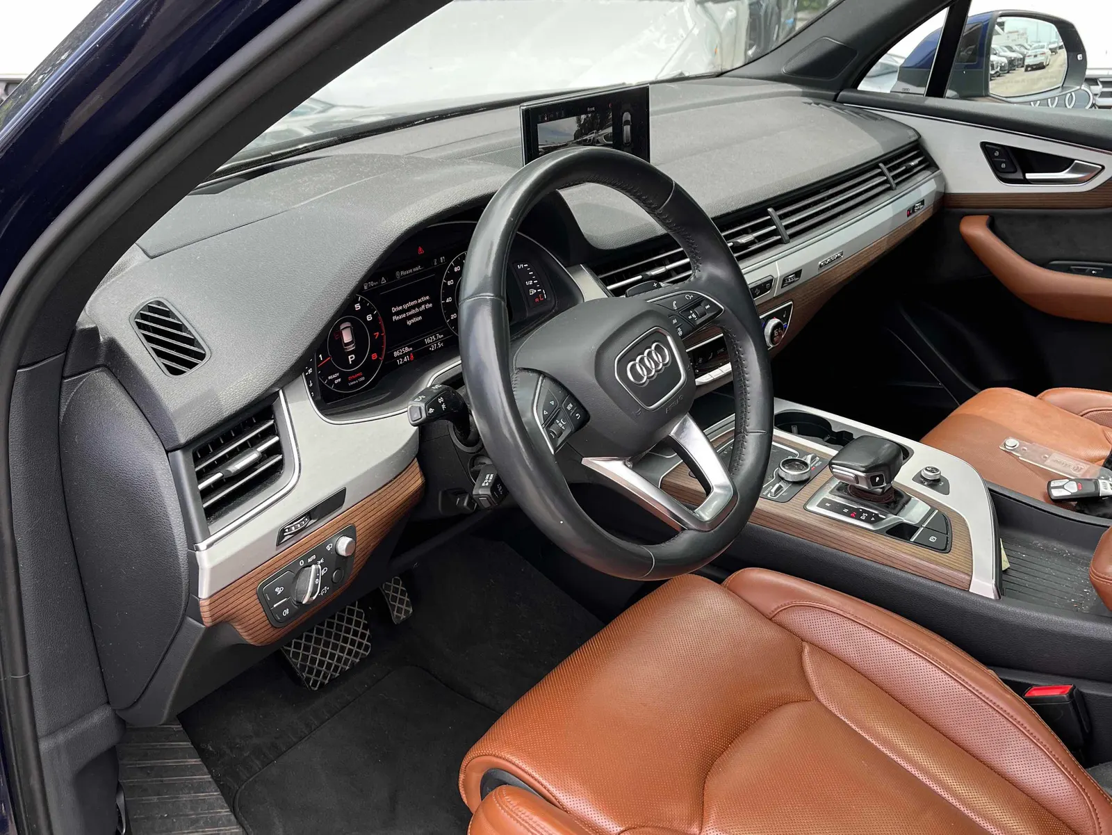 Interior driver side