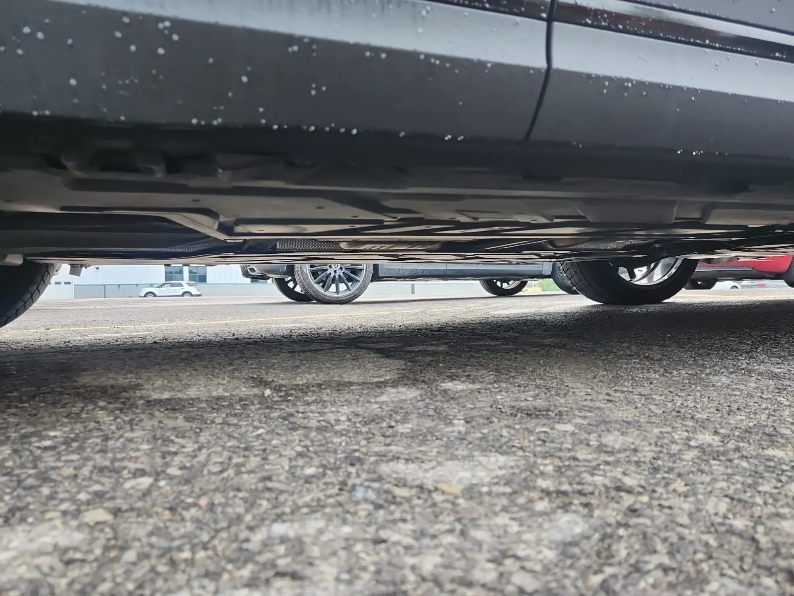 Undercarriage - Passenger Photo