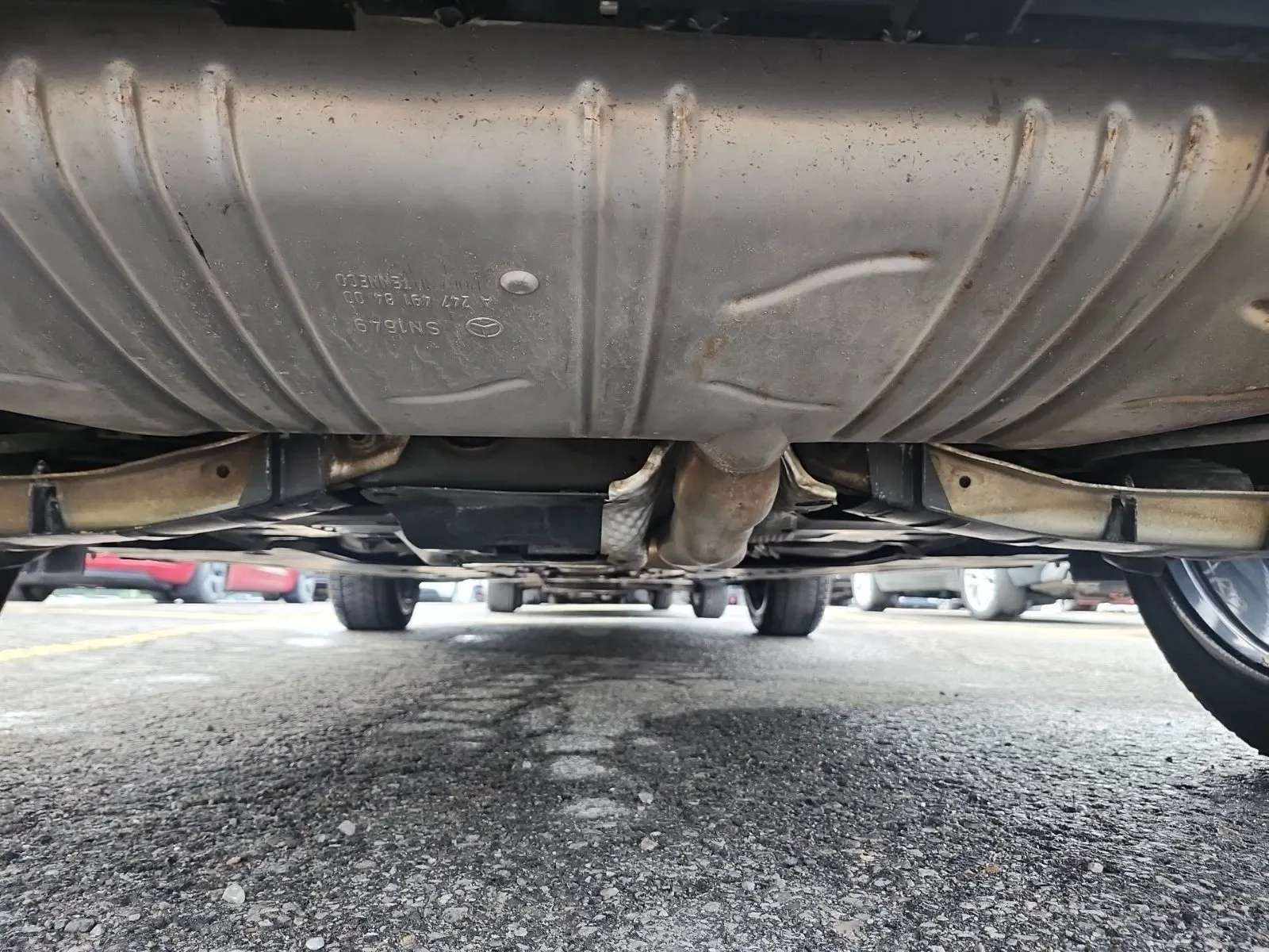 Undercarriage - Rear Photo