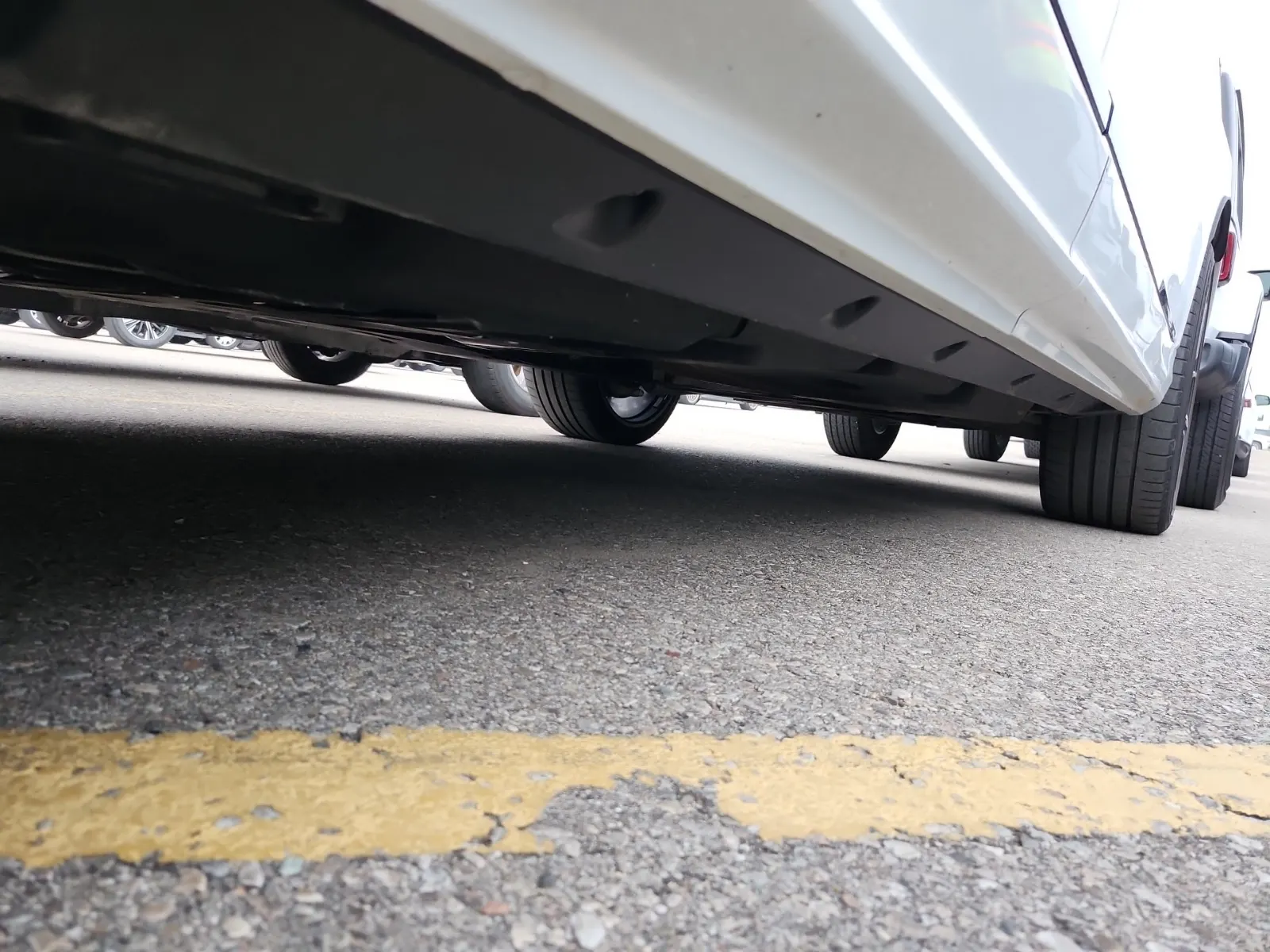 Undercarriage - Passenger Photo