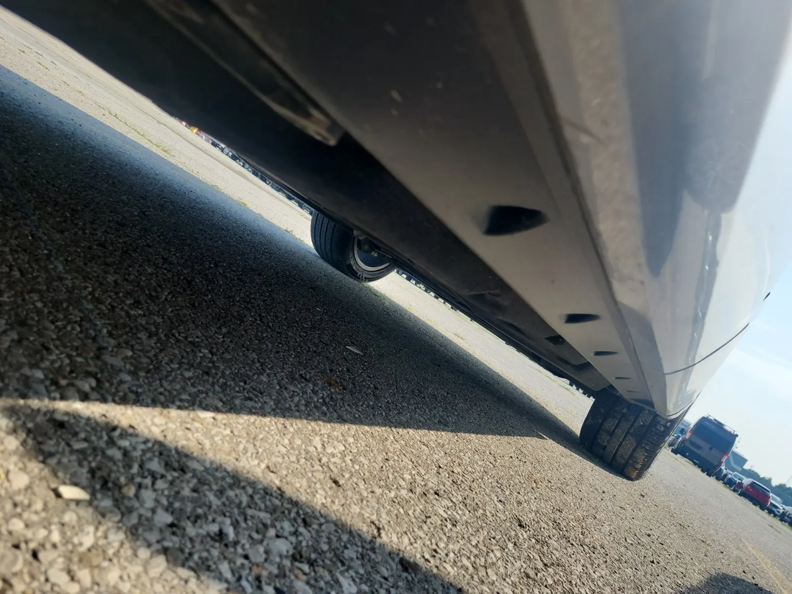 Undercarriage - Passenger Photo