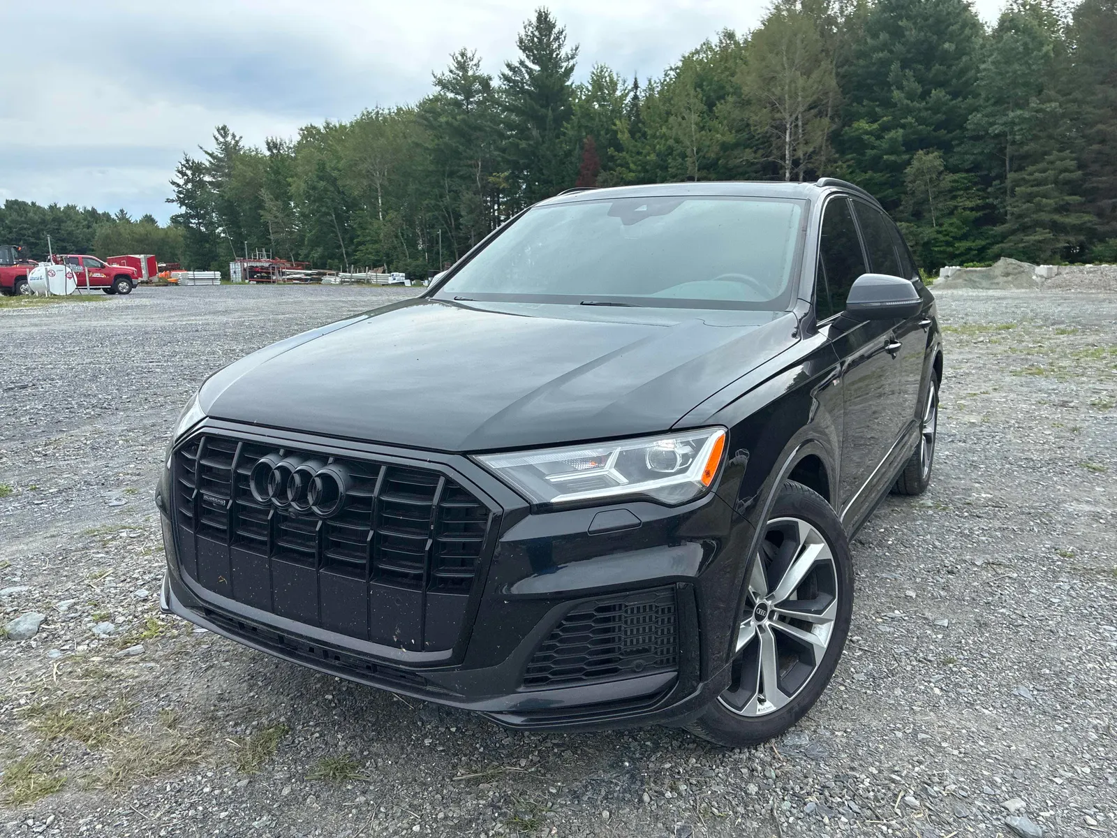3/4 Front (Main image)