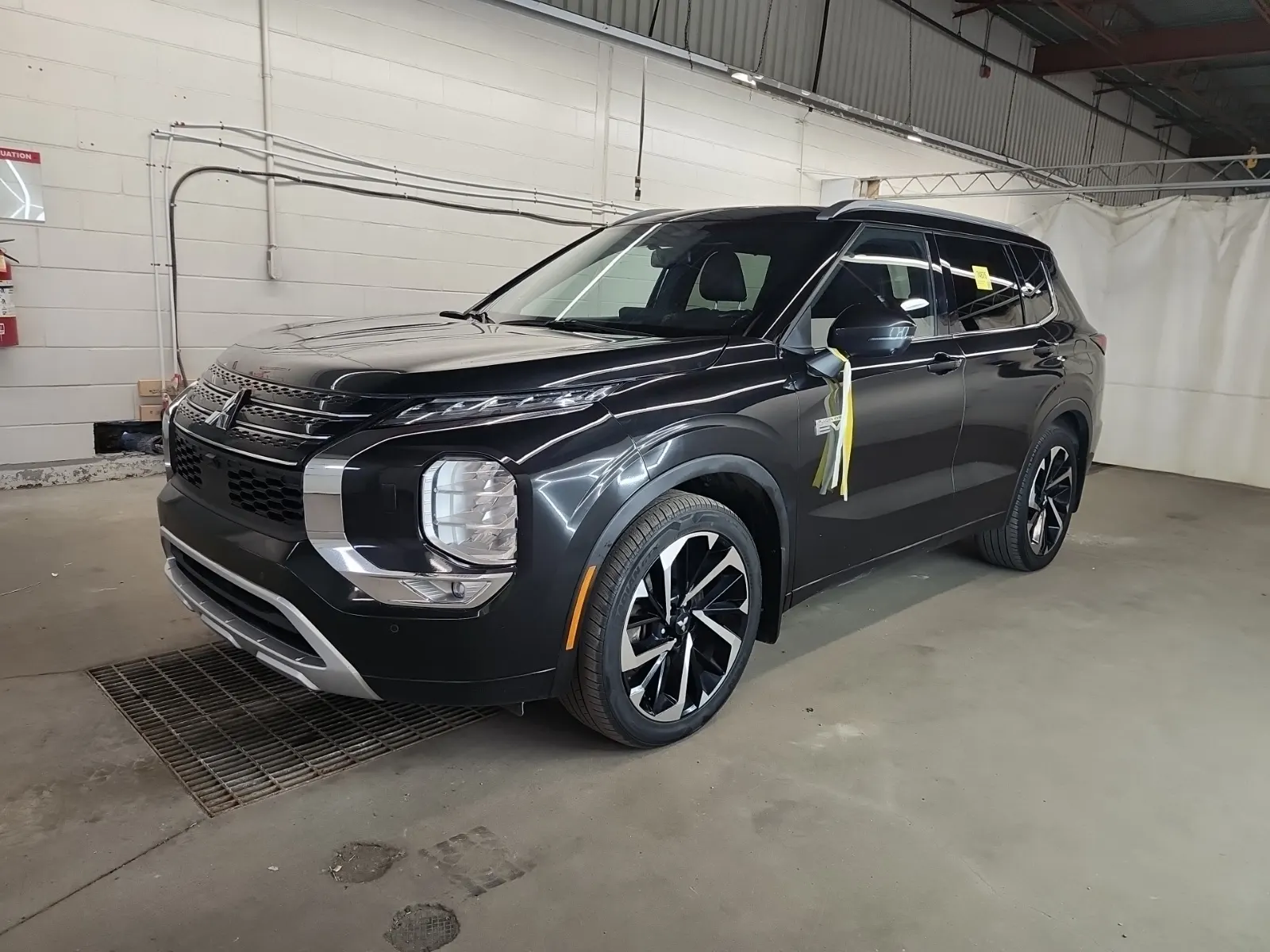 2023 Mitsubishi Outlander PHEV