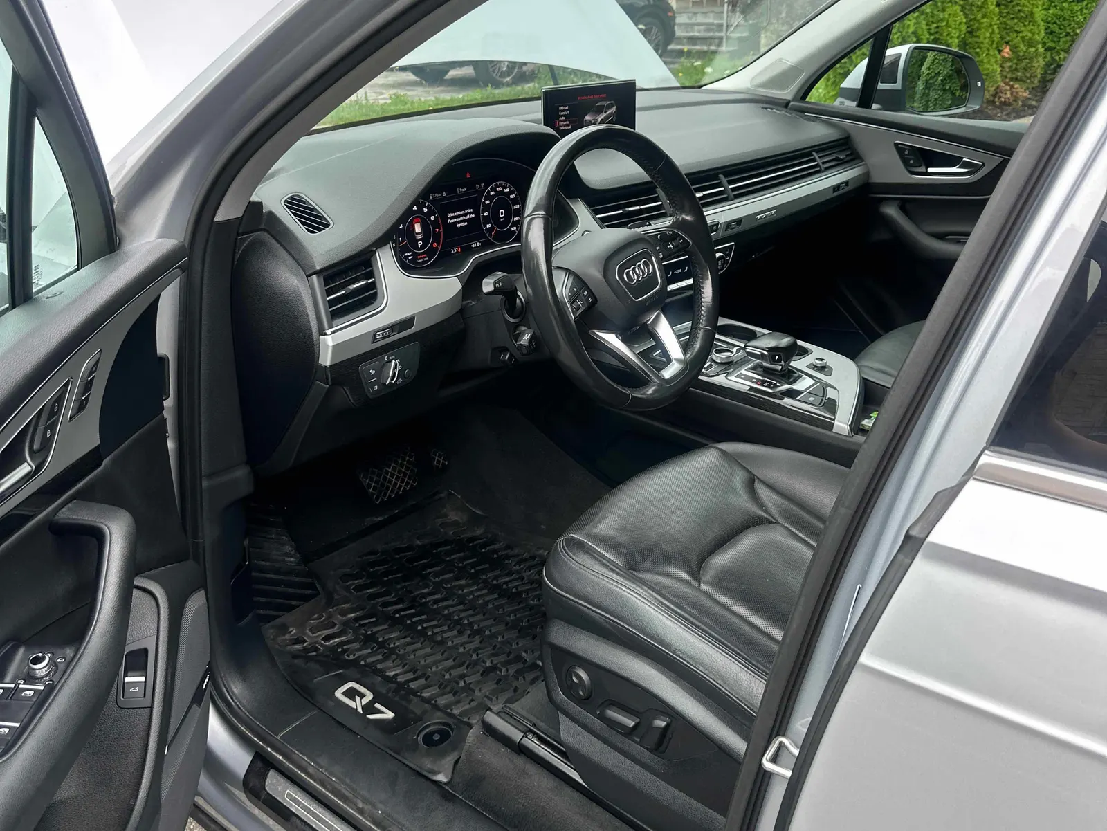 Interior driver side