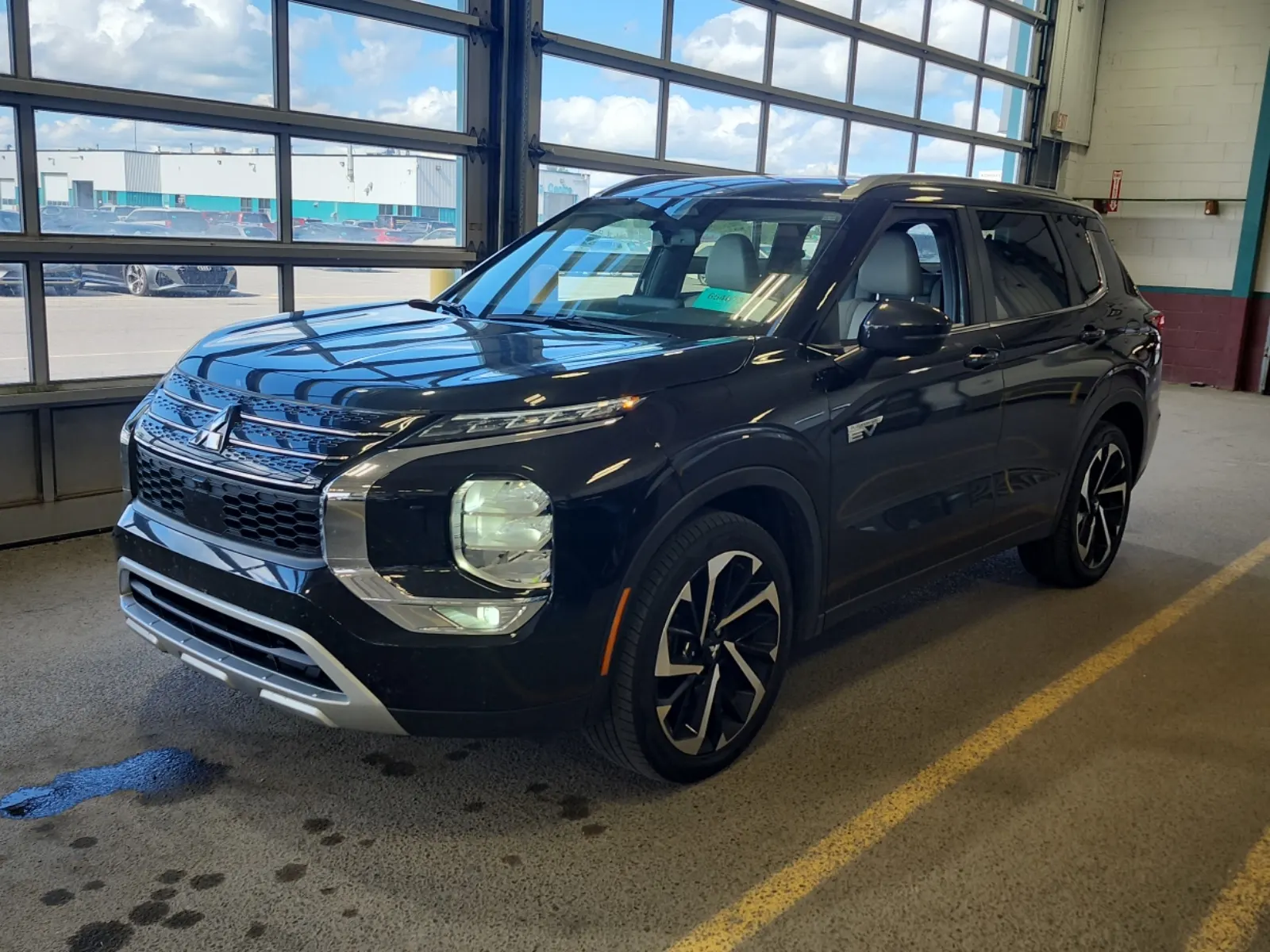 2023 Mitsubishi Outlander PHEV