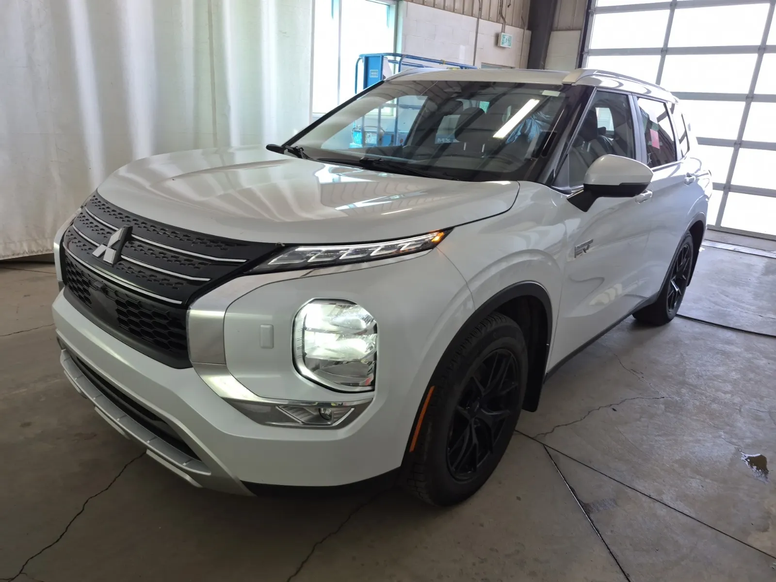 2023 Mitsubishi Outlander PHEV