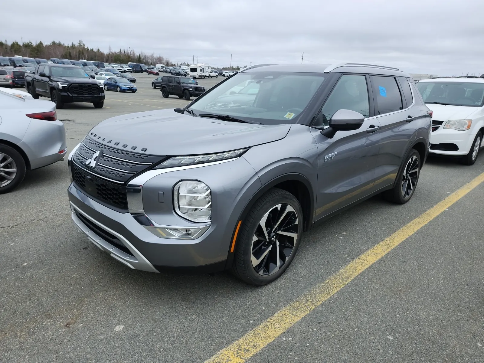 2023 Mitsubishi Outlander PHEV