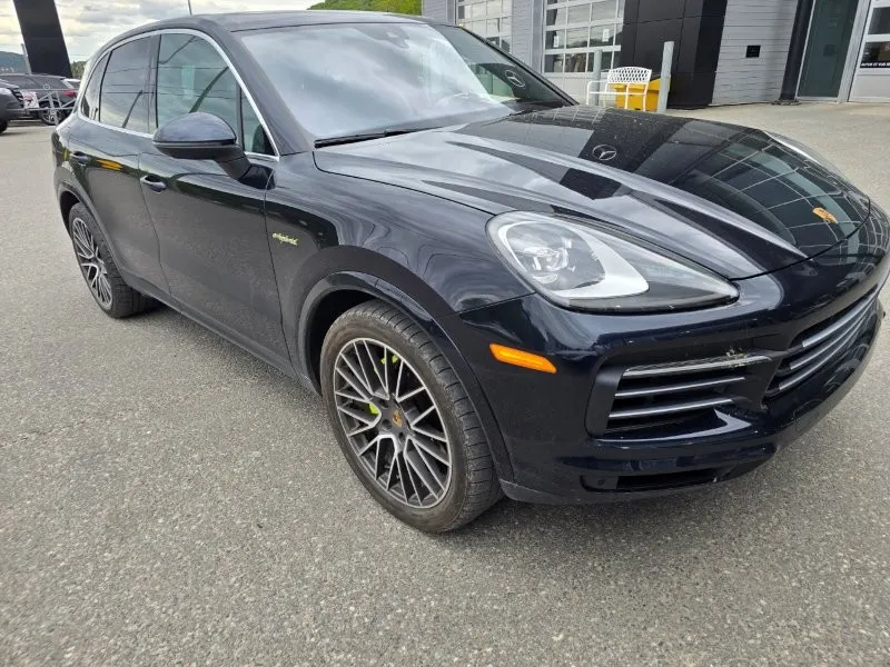 2022 Porsche Cayenne