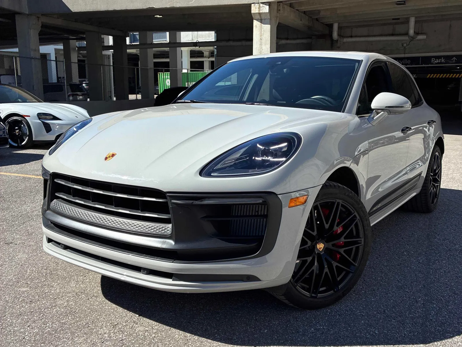 2022 Porsche Macan