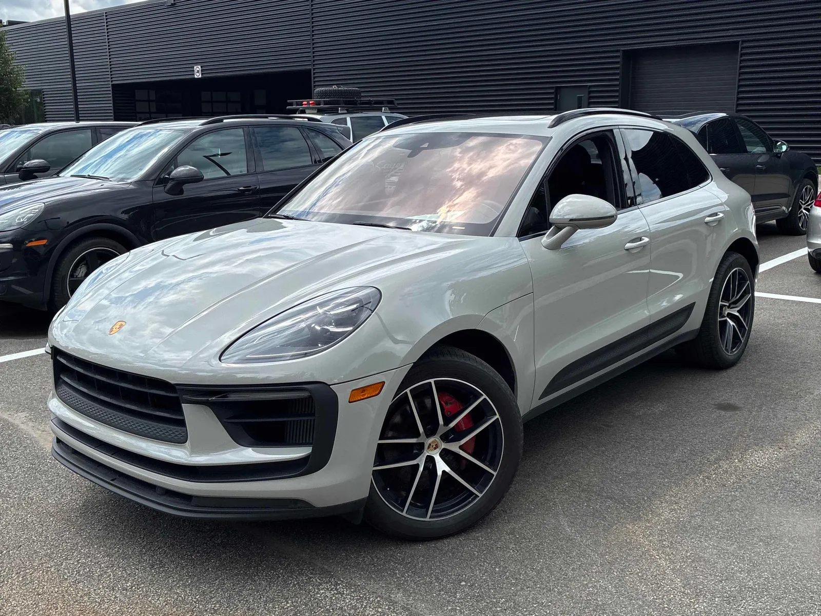 2023 Porsche Macan
