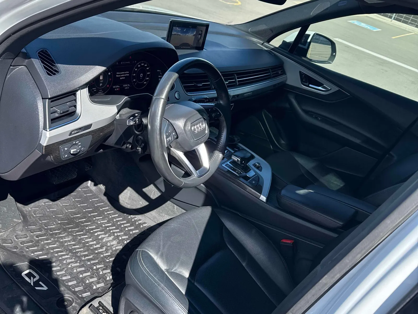 Interior driver side