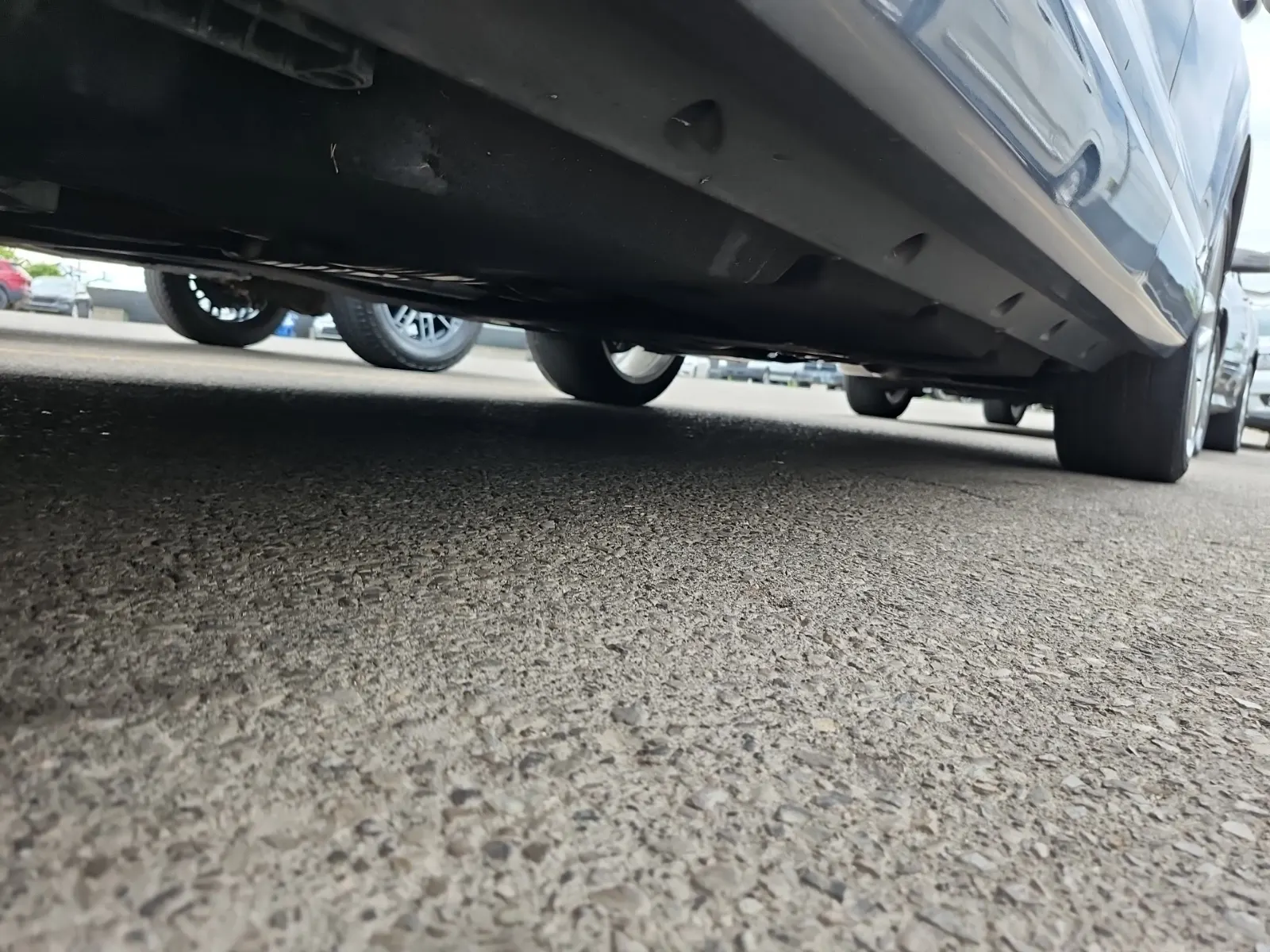 Undercarriage - Driver Photo
