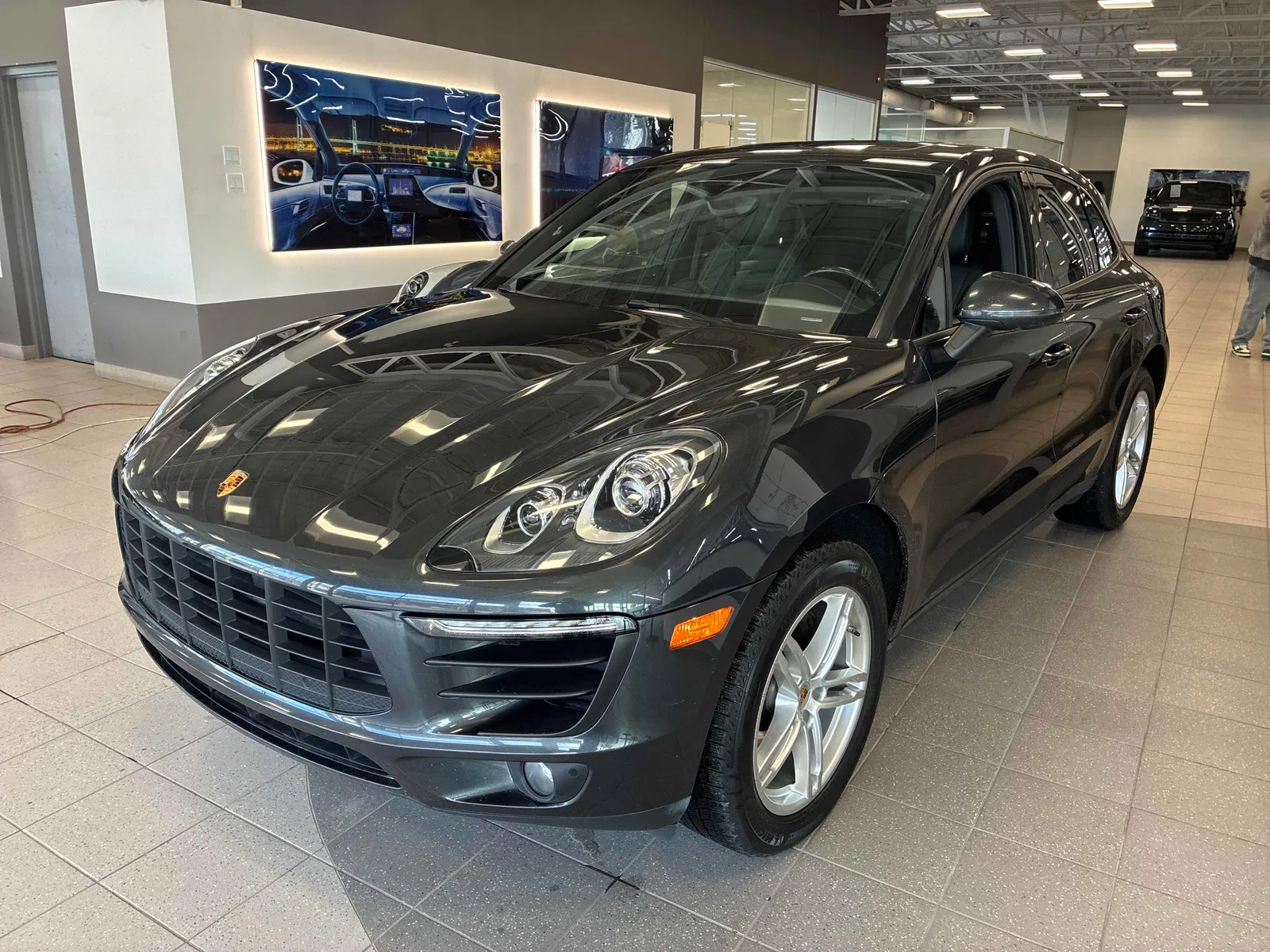 2017 Porsche Macan