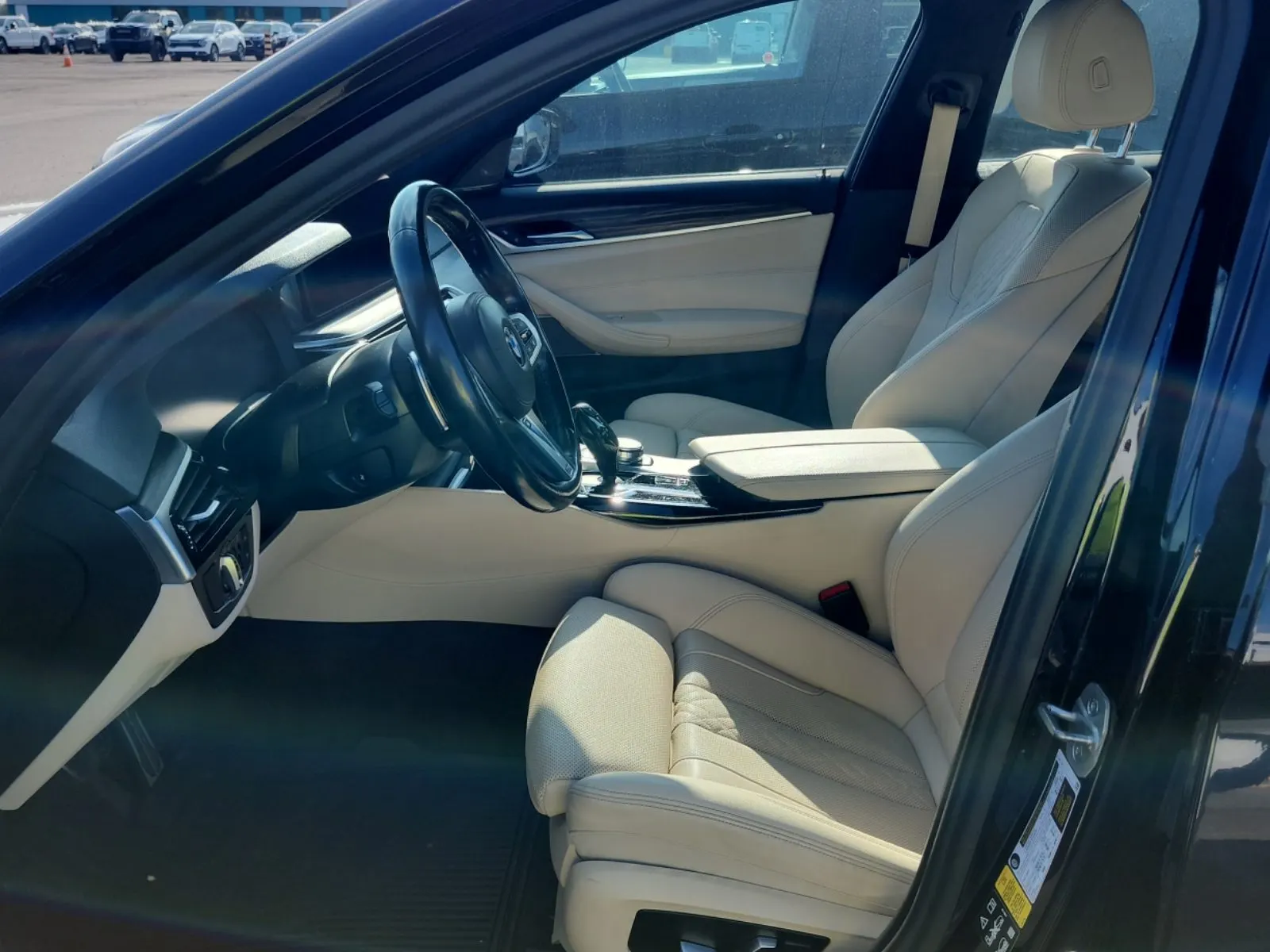Front Interior Photo