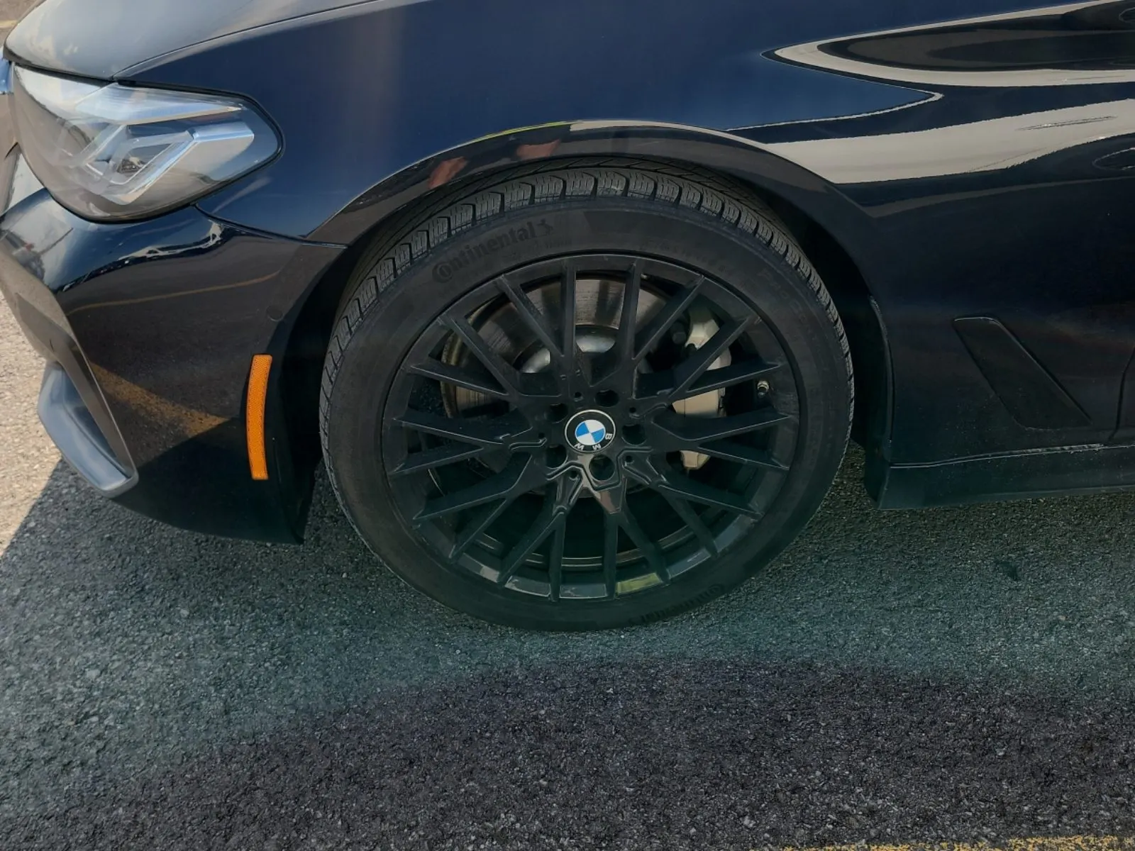 Front driver wheel/tire photo