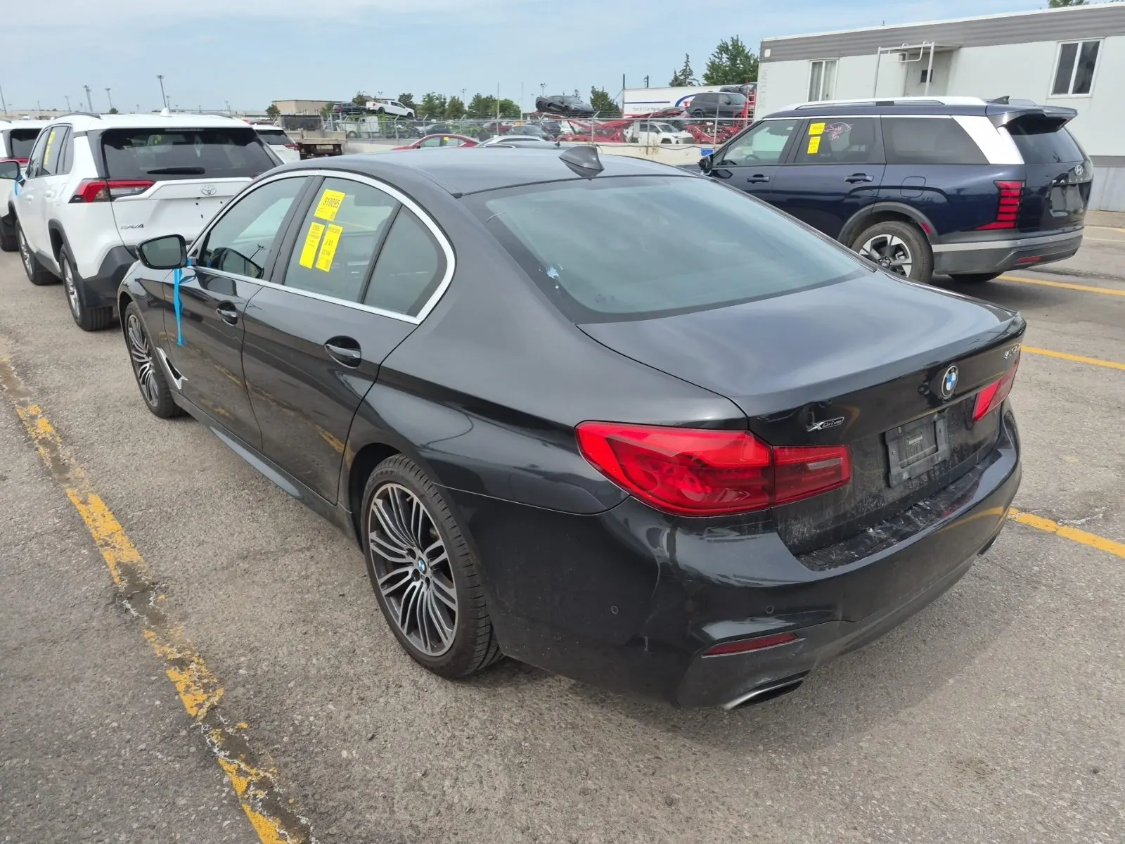 Driver Rear 3/4 Photo