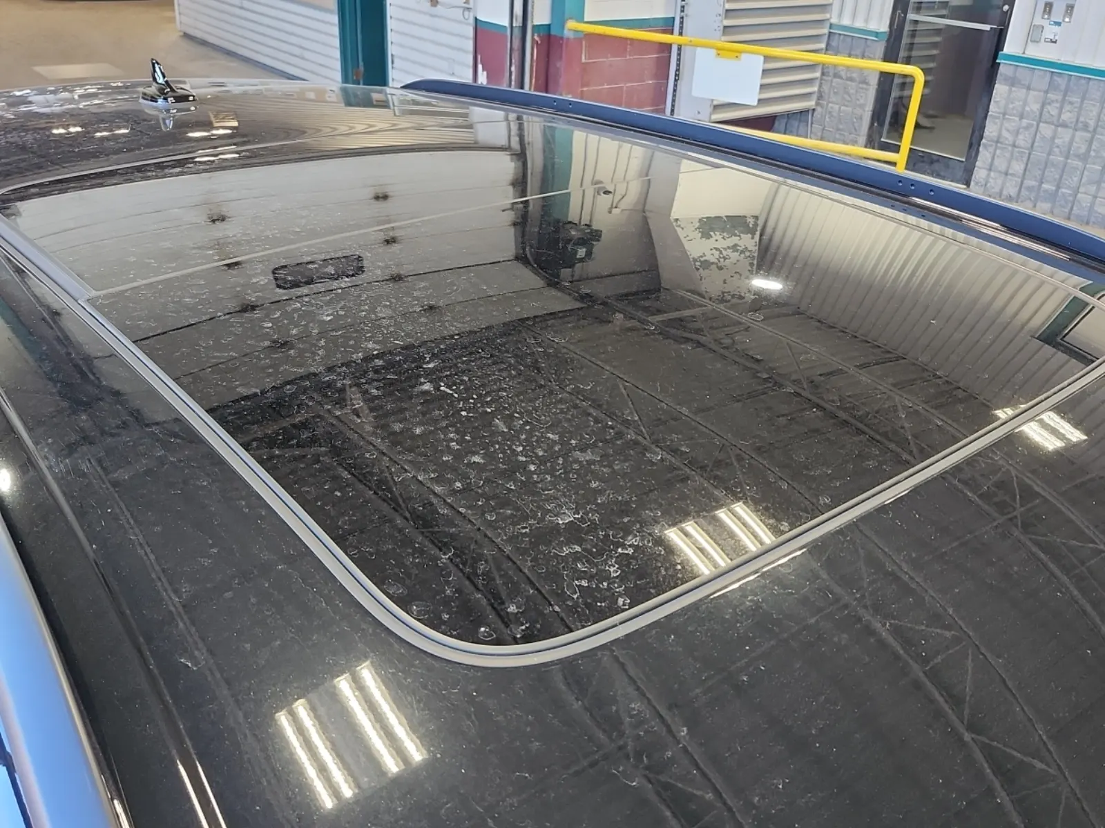 Exterior Roof Photo