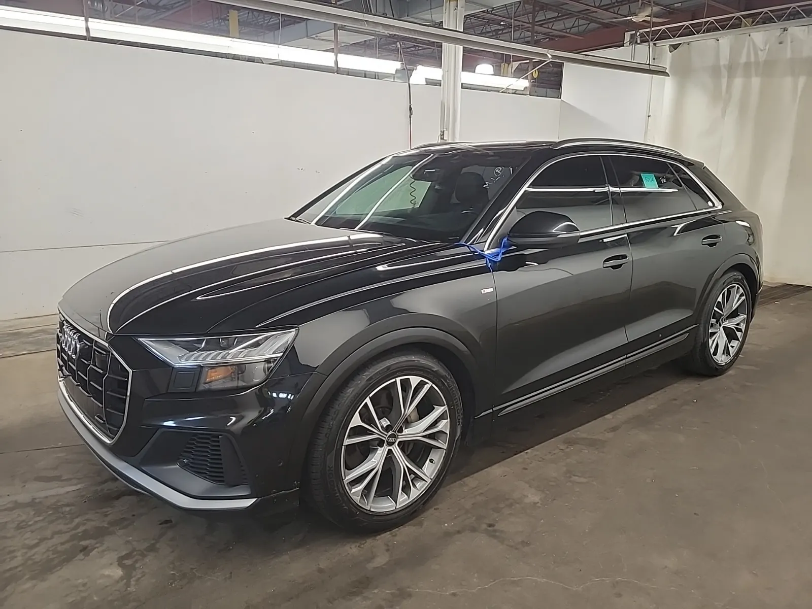 2022 Audi Q8