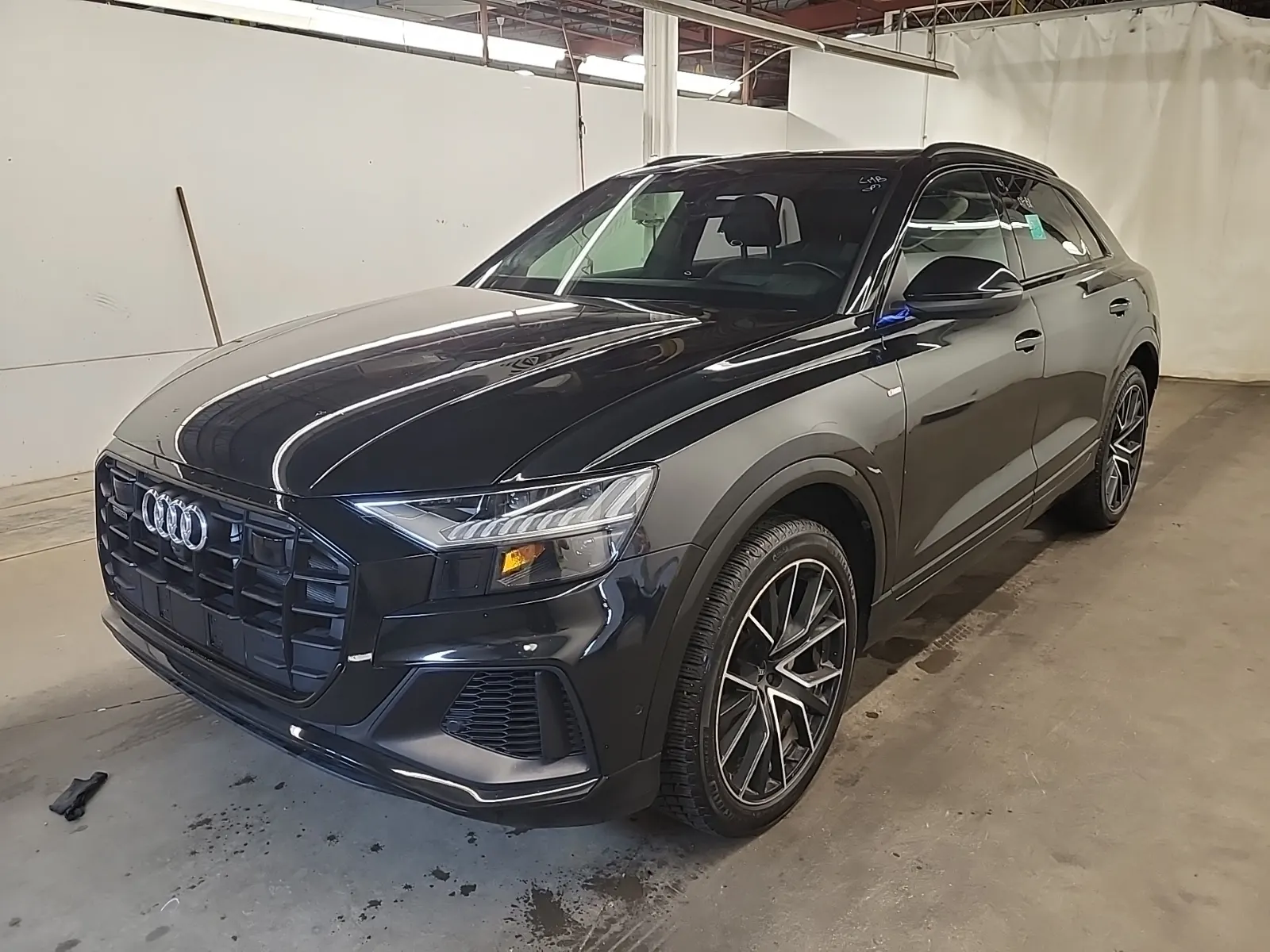 2022 Audi Q8