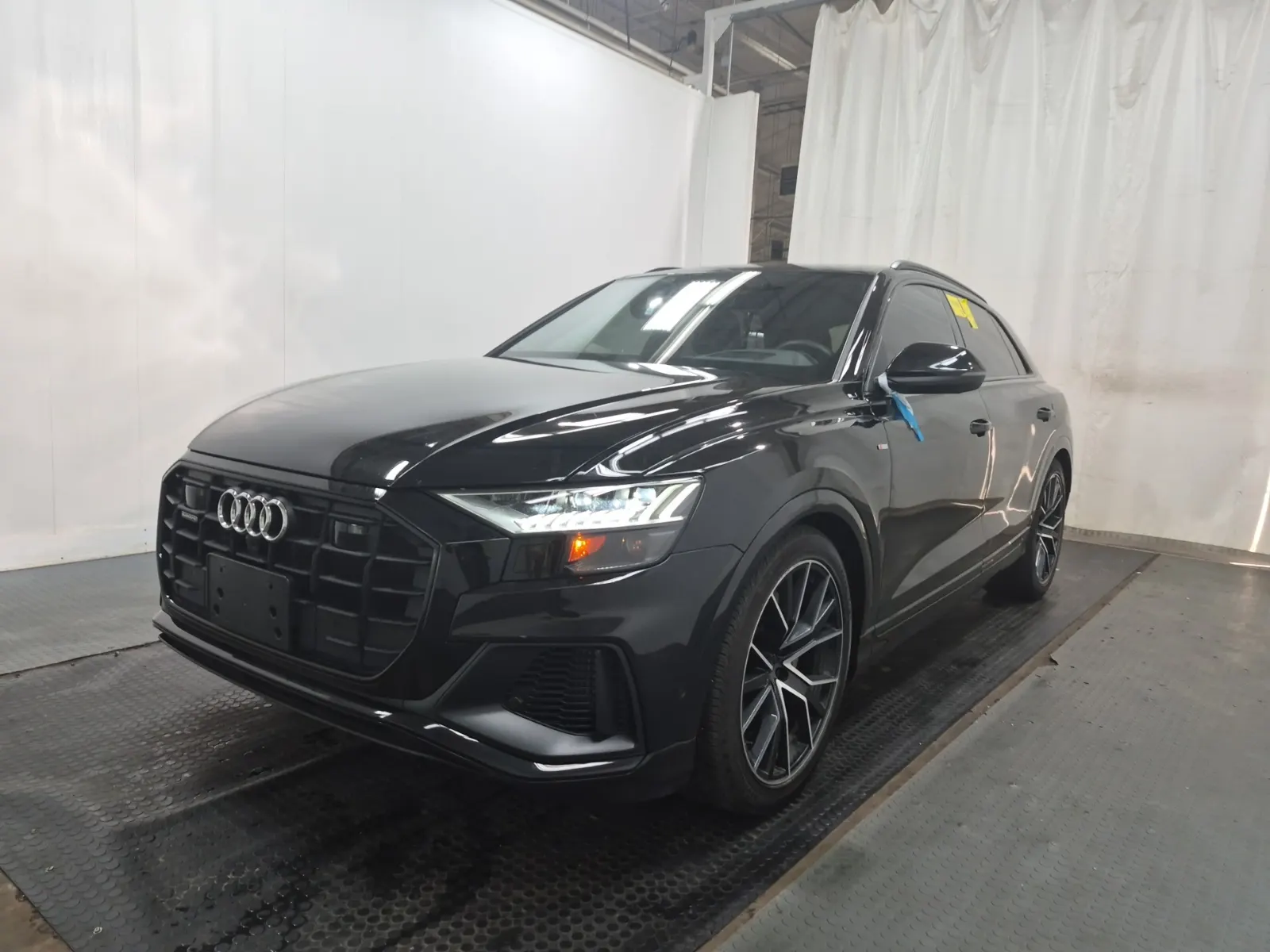 2022 Audi Q8