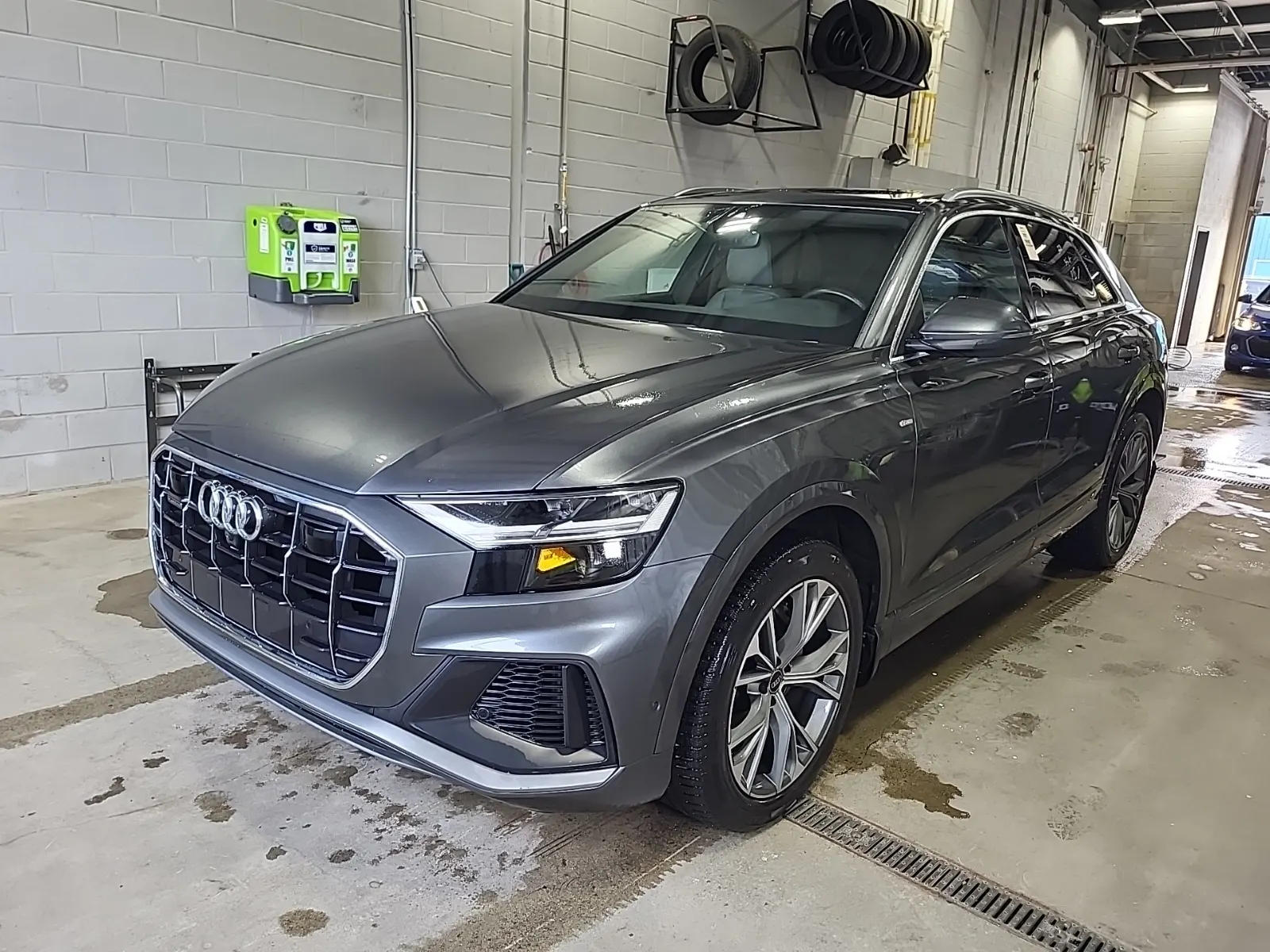 2022 Audi Q8