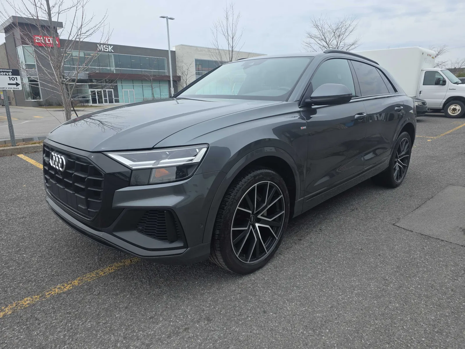 2022 Audi Q8