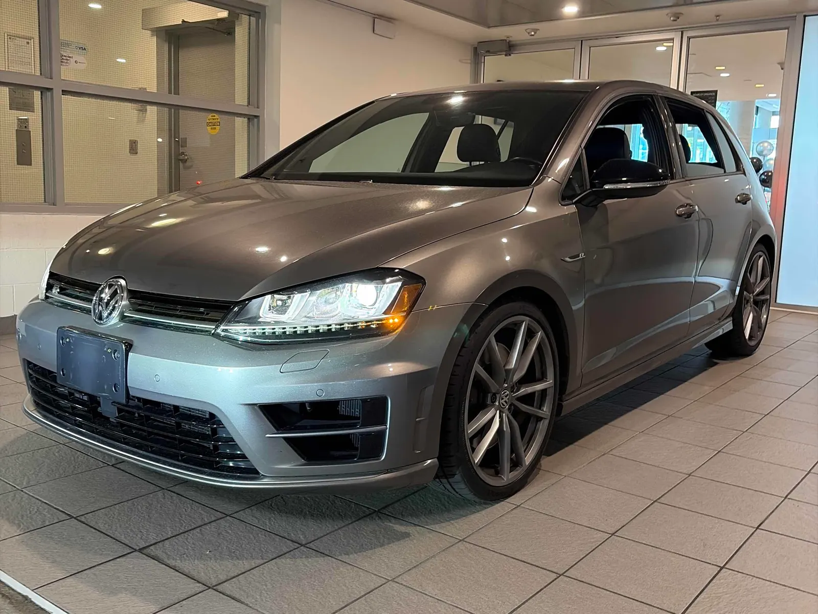 2017 Volkswagen Golf R