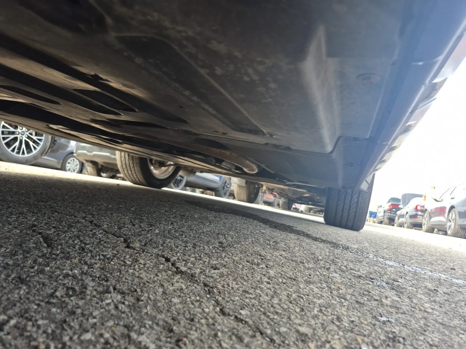 Undercarriage - Passenger Photo