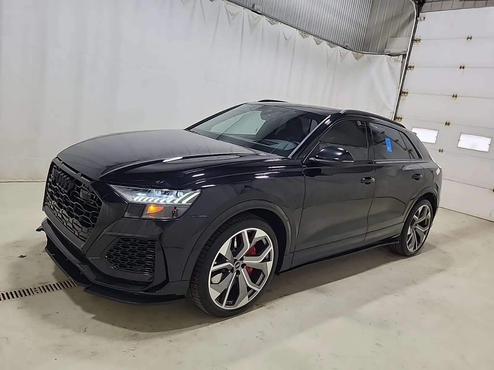 2023 Audi RS Q8
