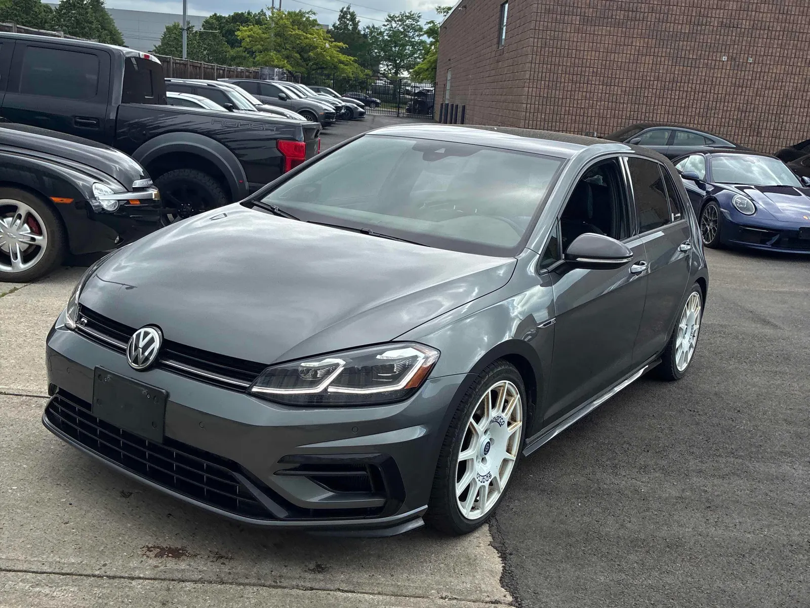 2019 Volkswagen Golf R
