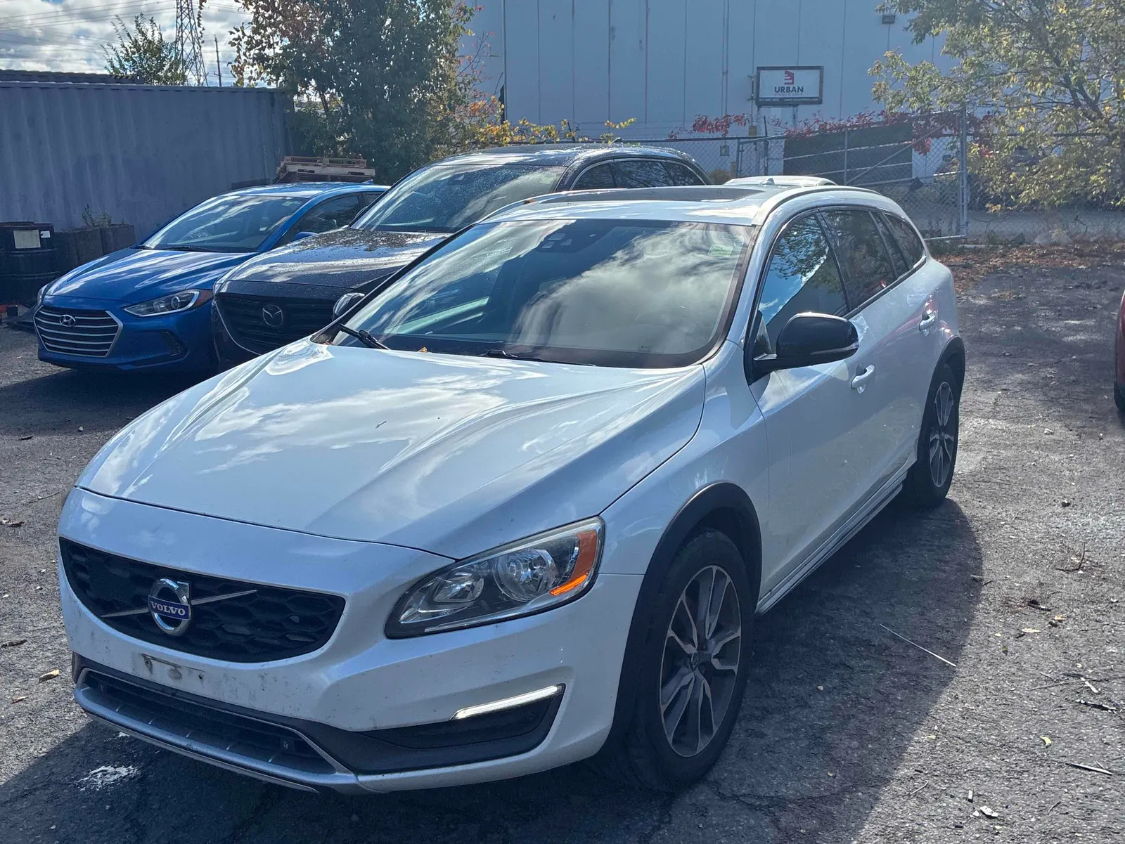 2016 Volvo V60 Cross Country