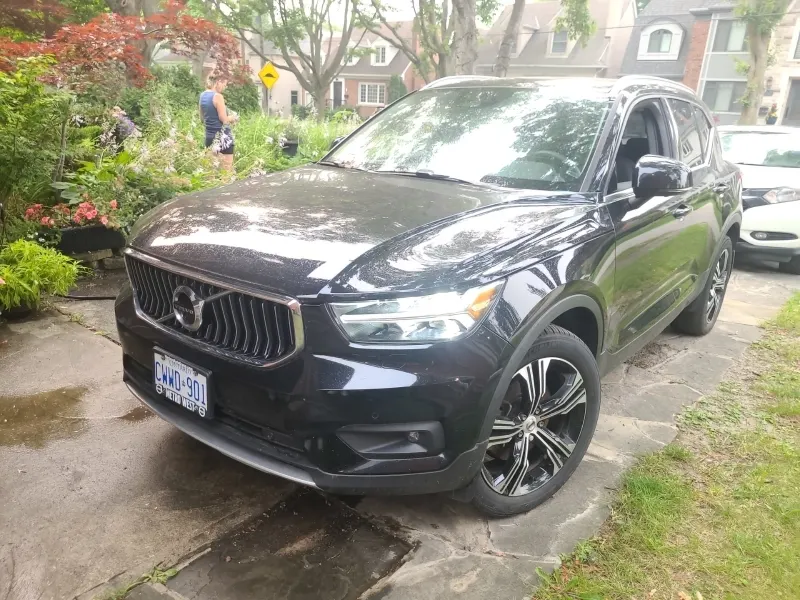 2022 Volvo XC40