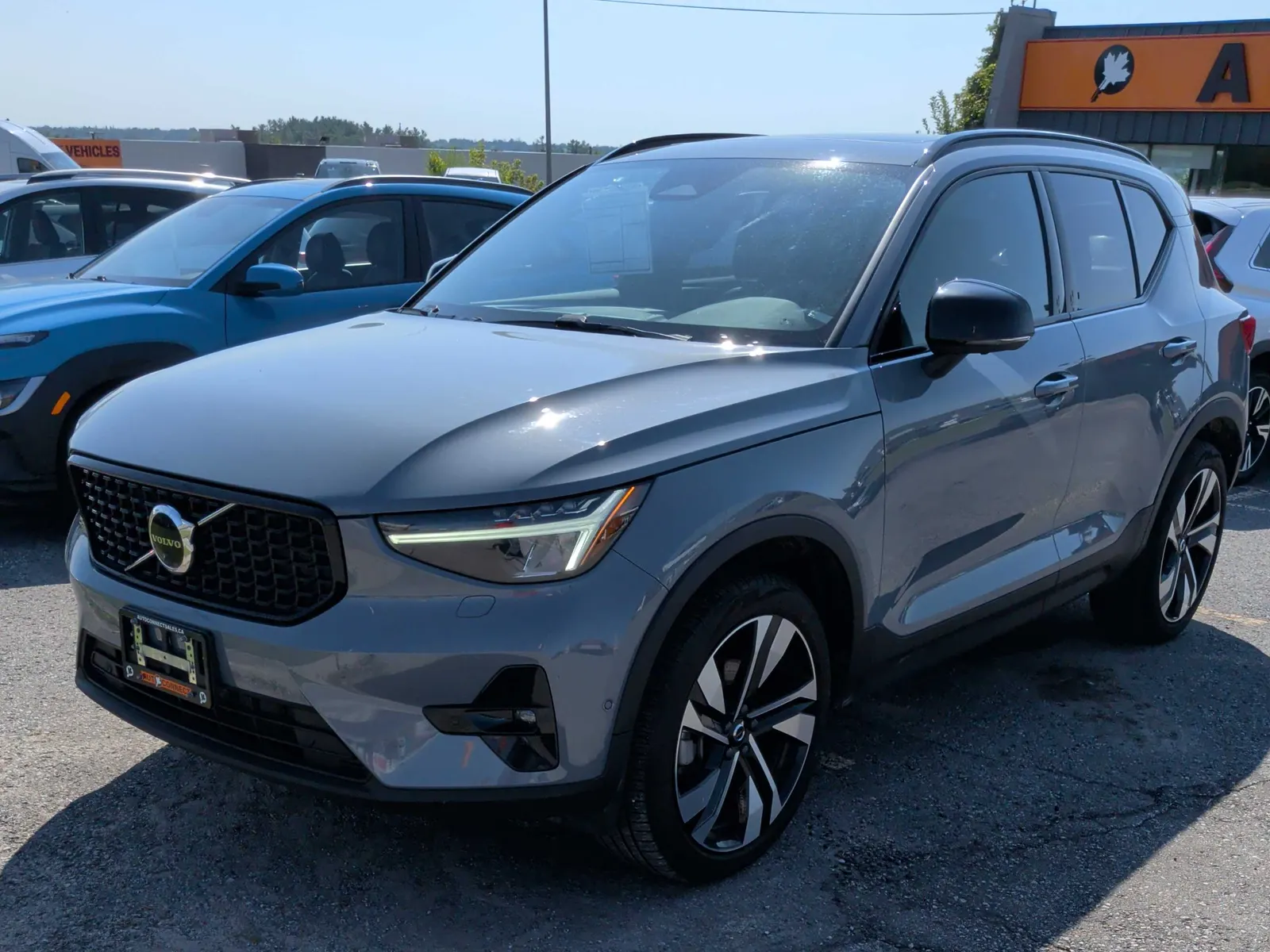 2023 Volvo XC40