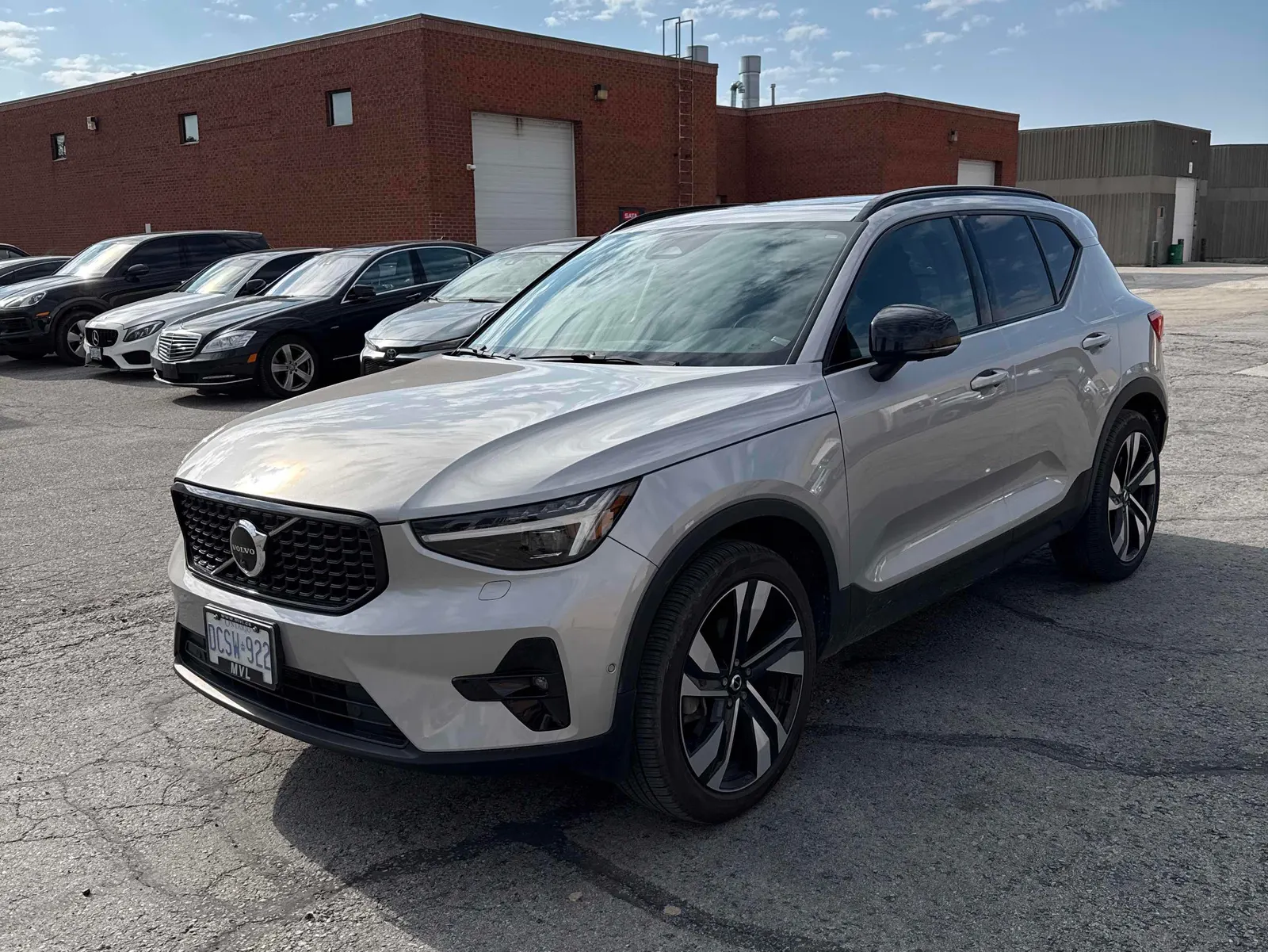 2023 Volvo XC40