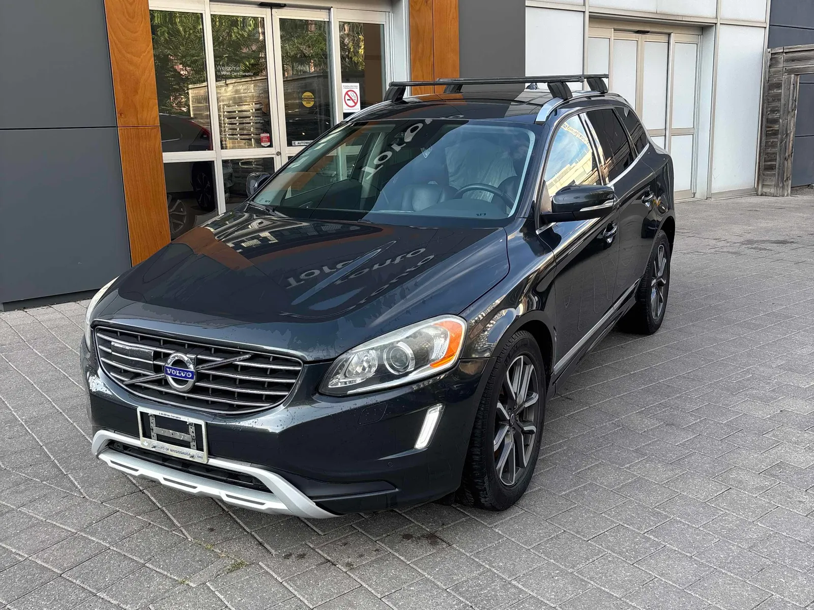 2016 Volvo XC60