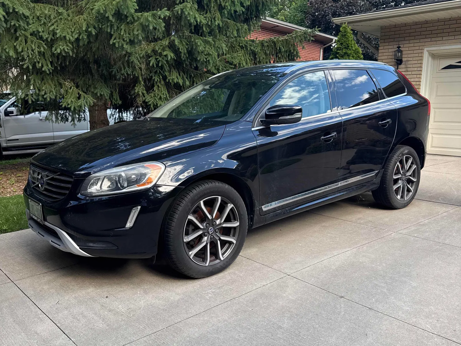 2016 Volvo XC60