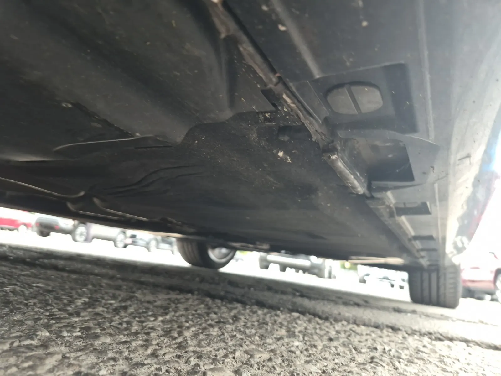 Undercarriage - Driver Photo