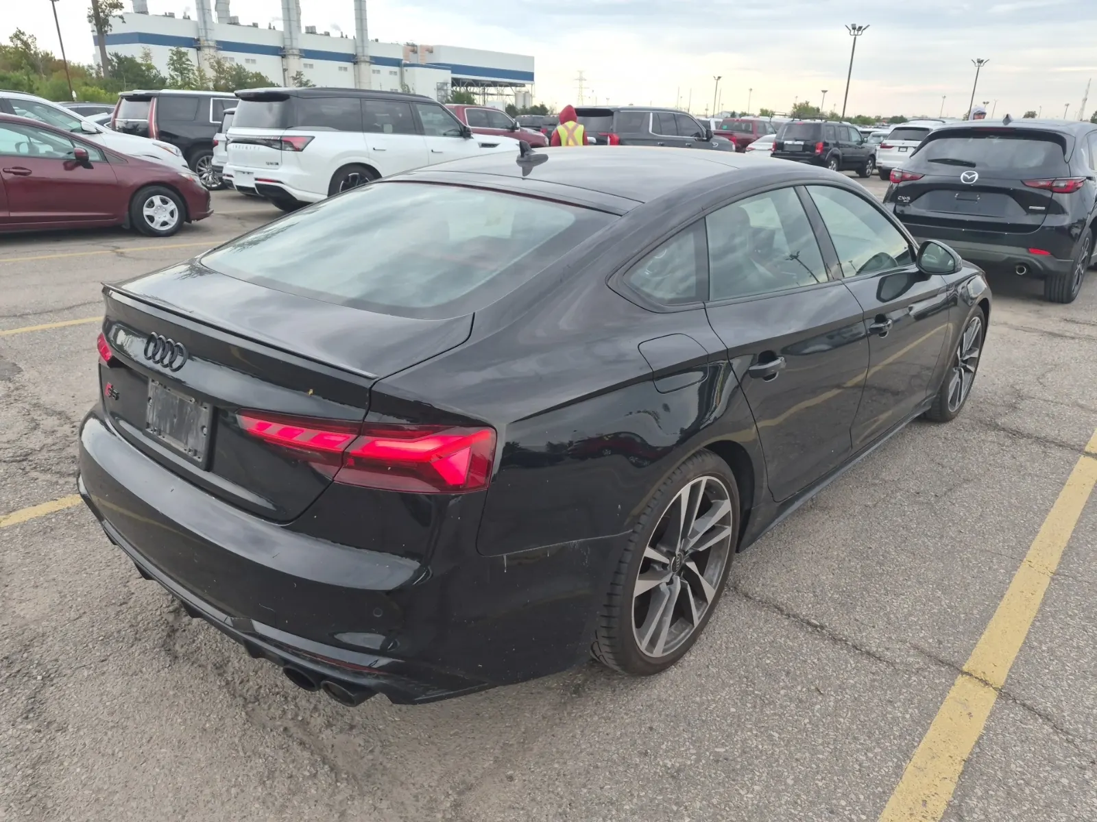 Passenger Rear 3/4 Photo