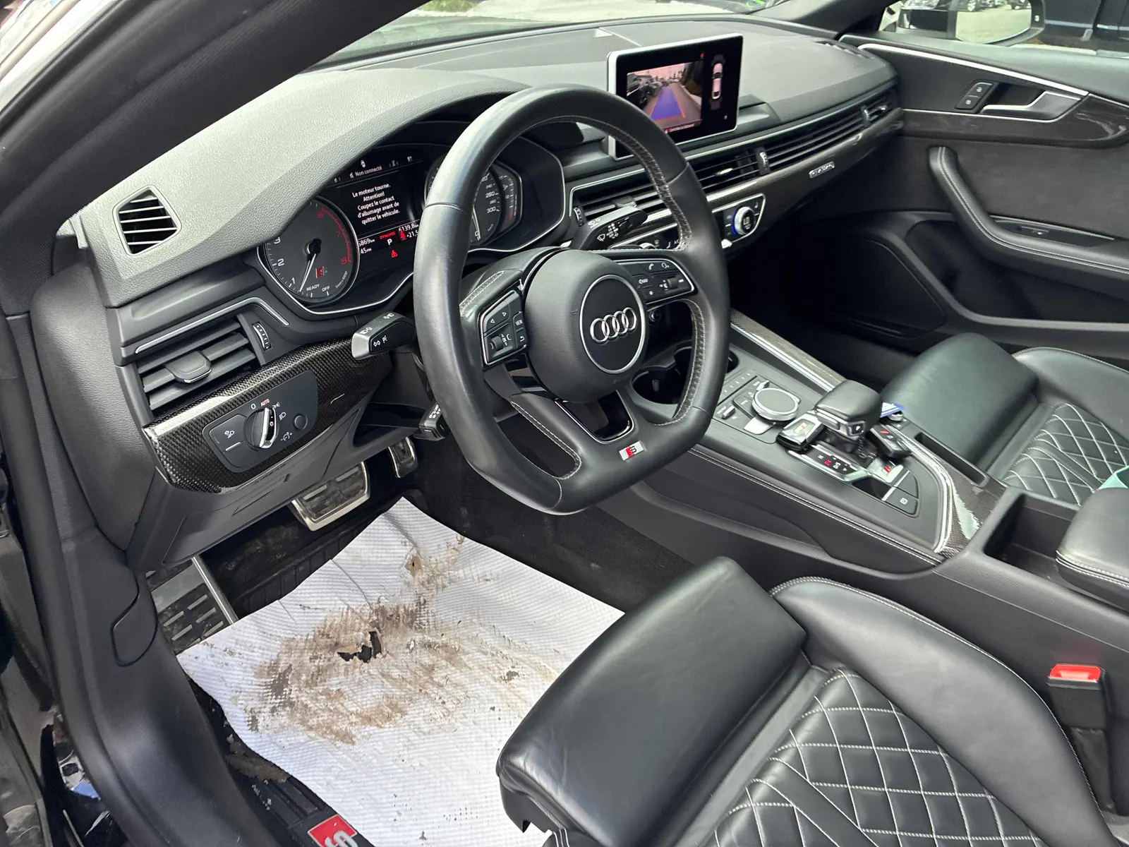 Interior driver side