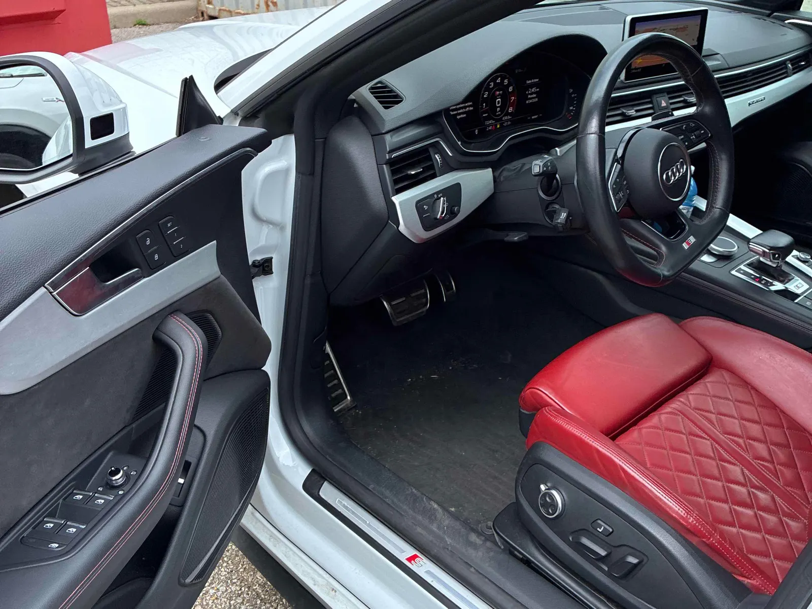 Interior driver side