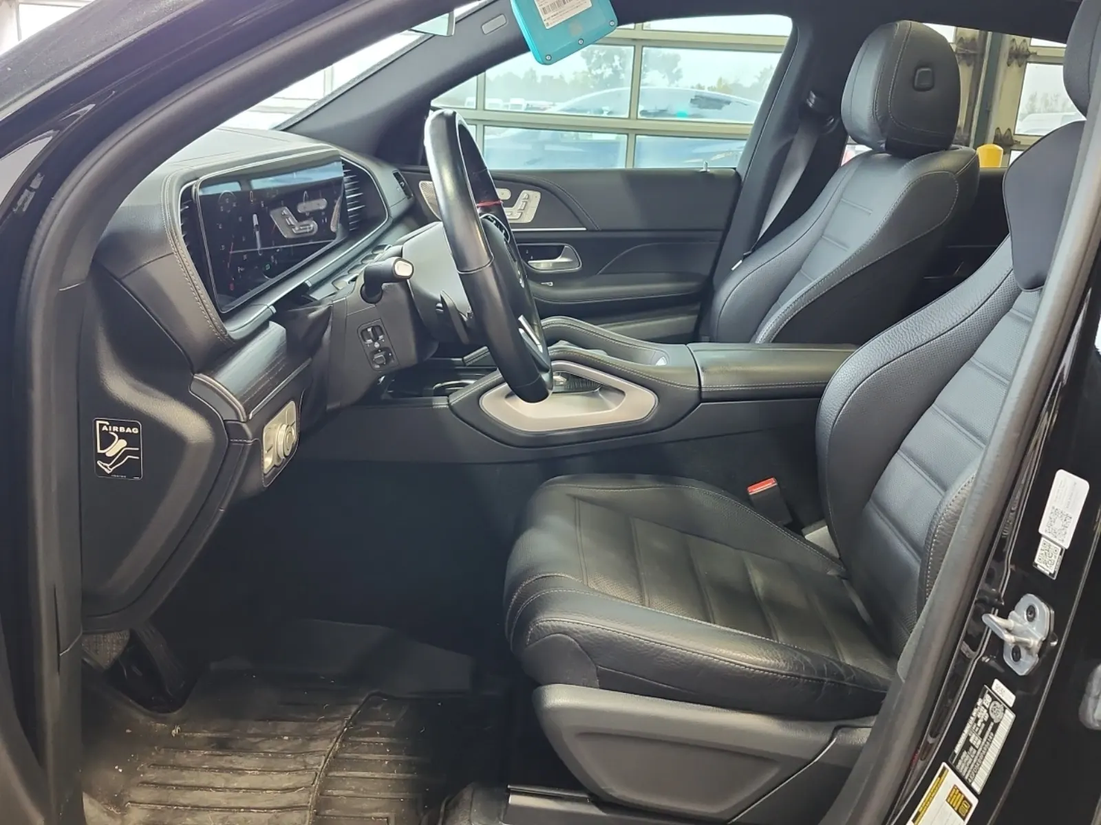 Front Interior Photo
