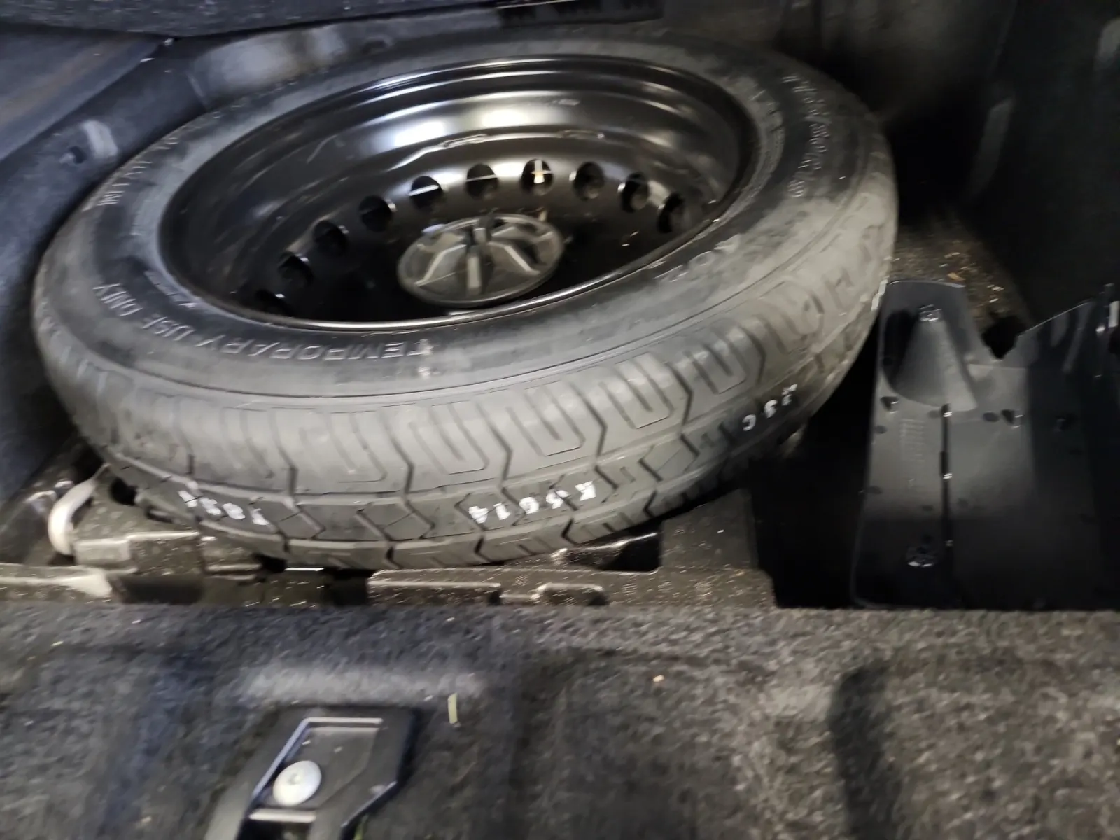 Spare Tire & Wheel Photo