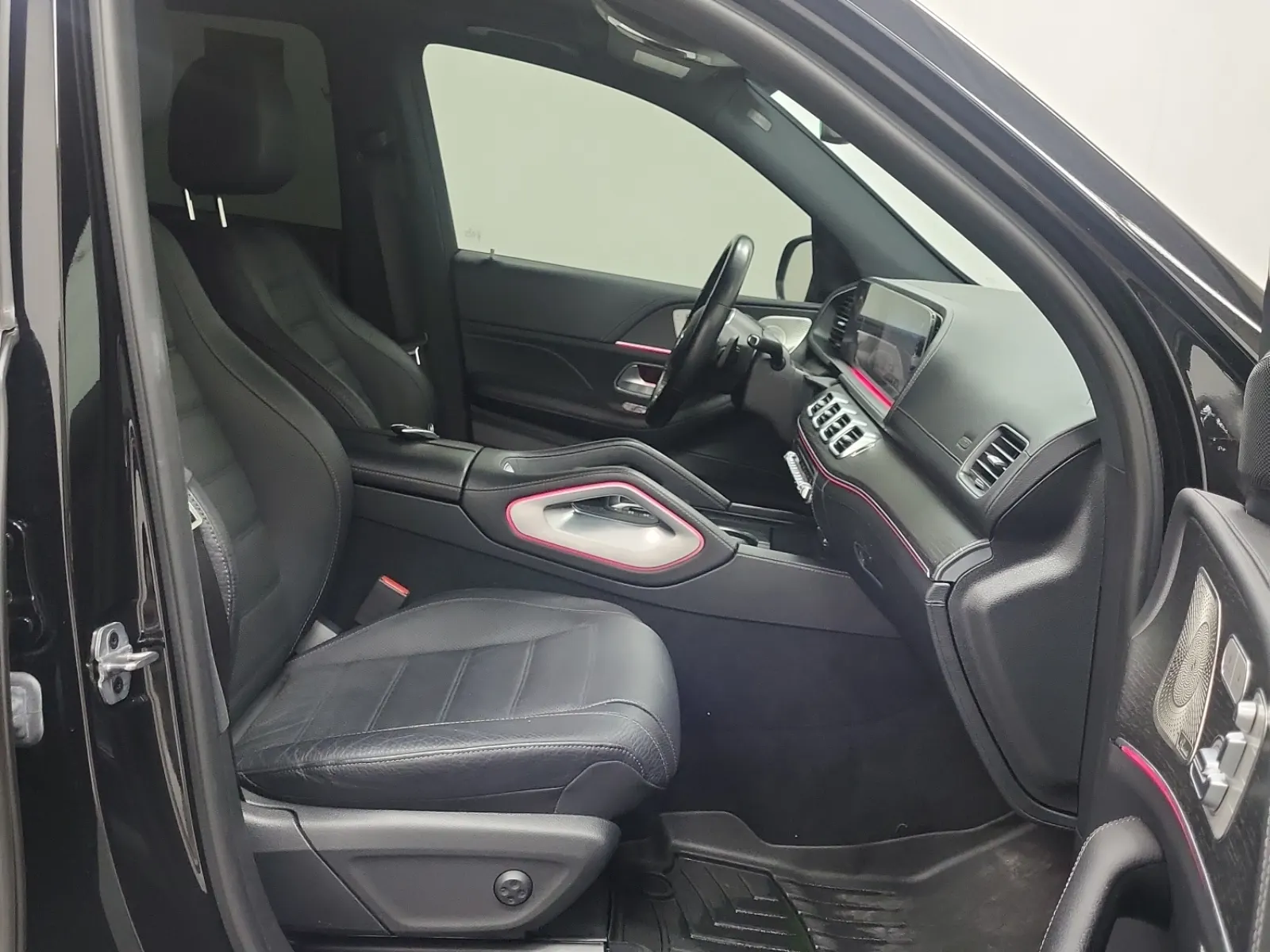 Right Side Interior Photo