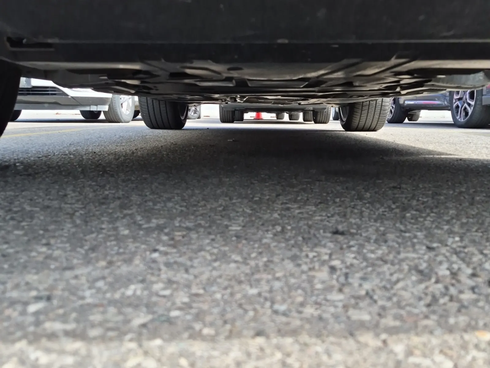 Undercarriage - Front Photo