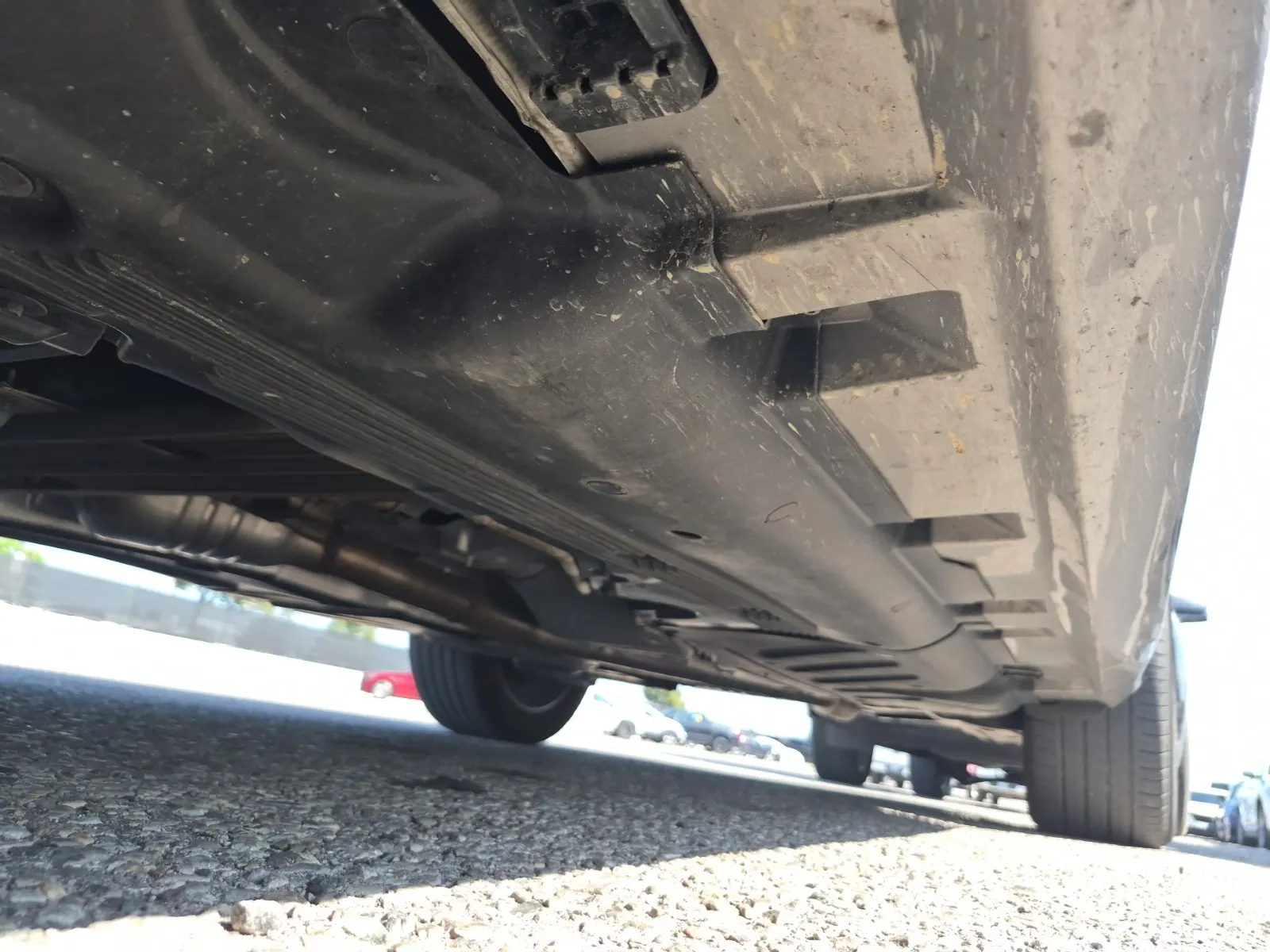 Undercarriage - Driver Photo
