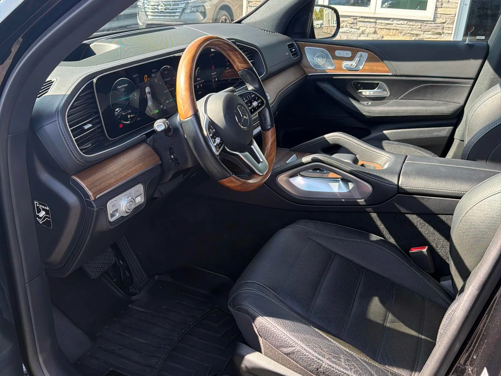 Interior driver side