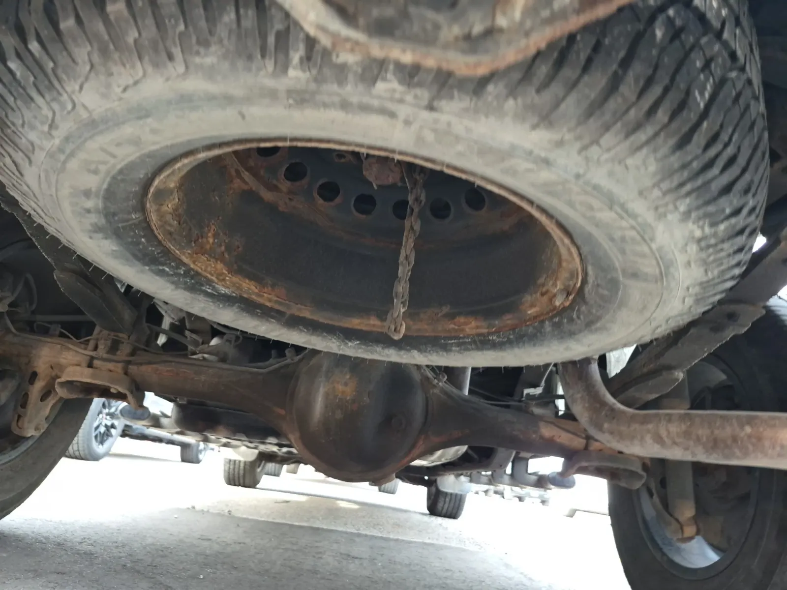Spare Tire & Wheel Photo