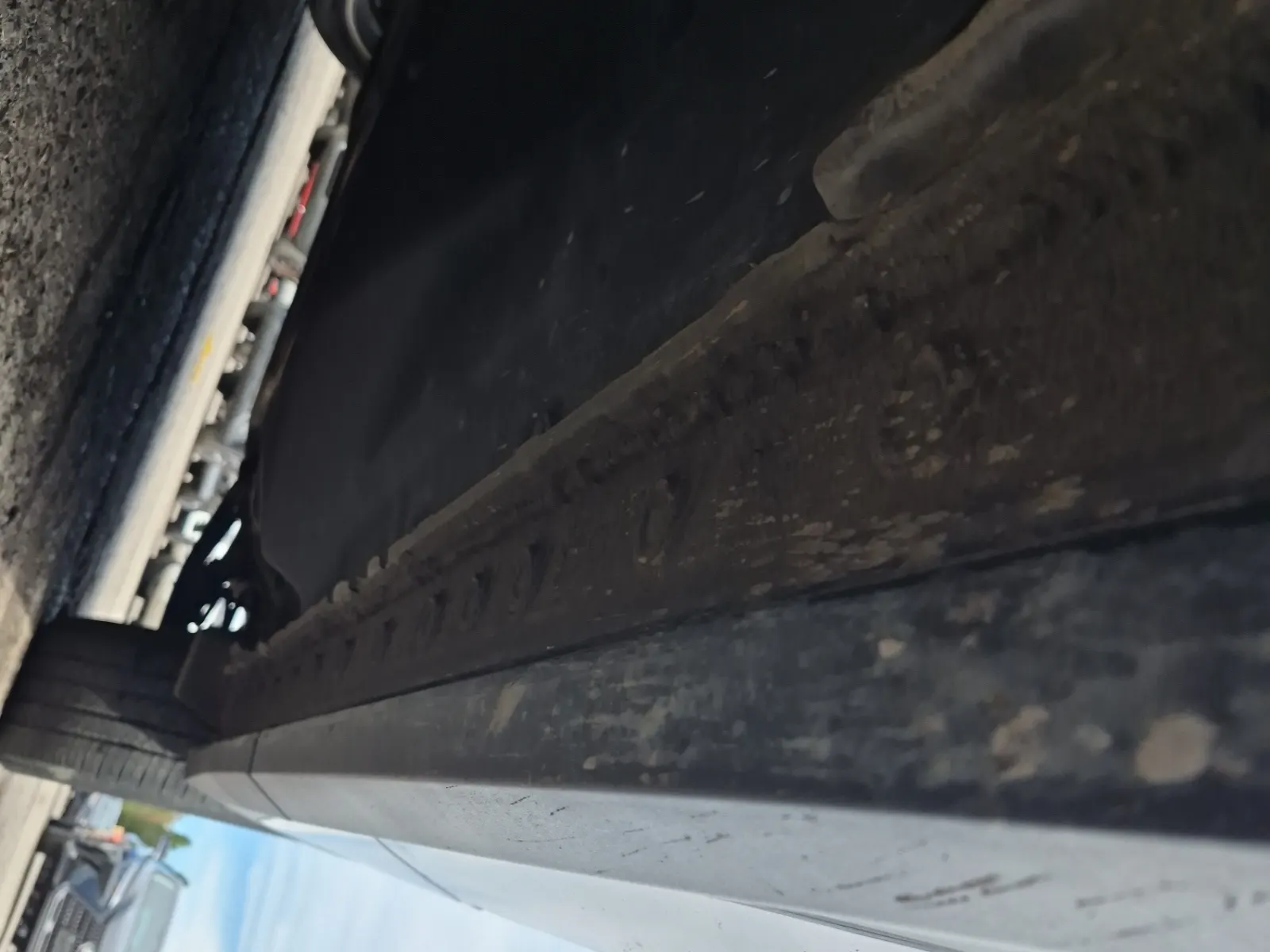Undercarriage - Driver Photo