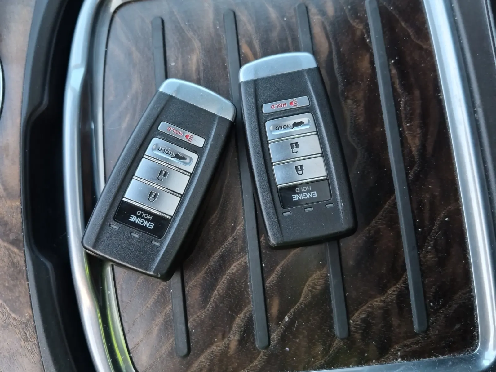 Keys/Fobs/Manual Photo